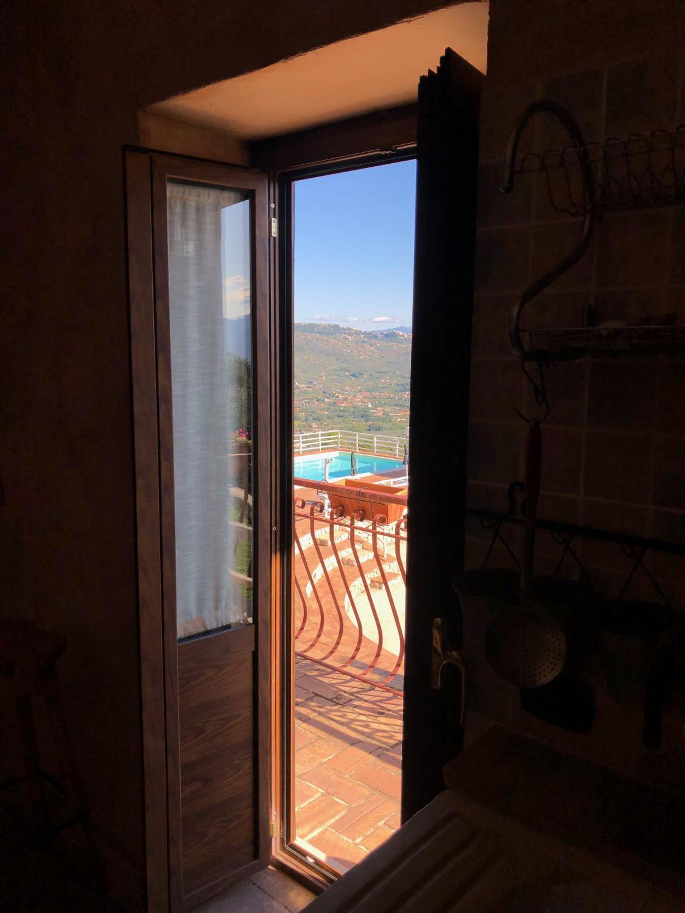 Studio with Pool View - Photo 5