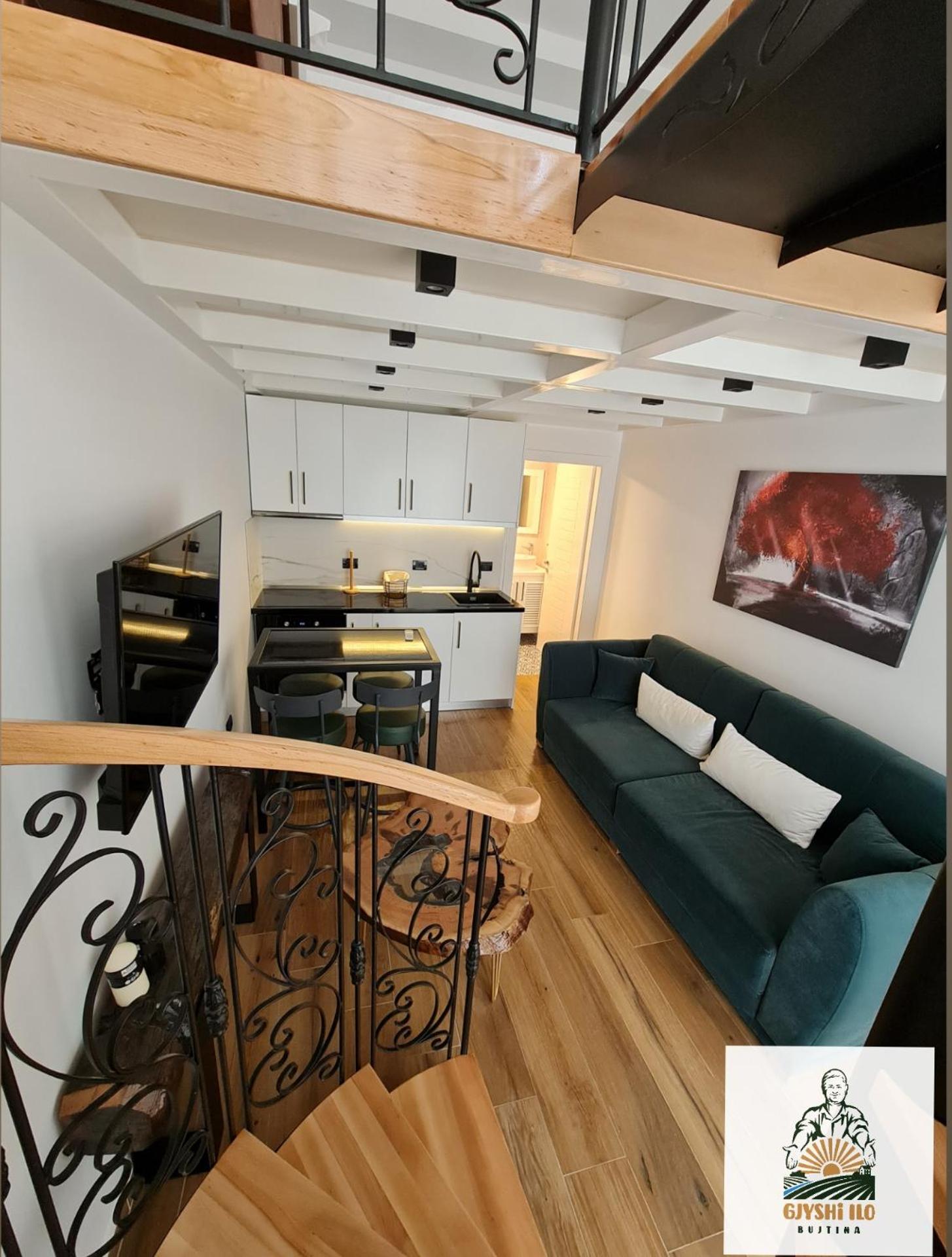 Family Room photo 3