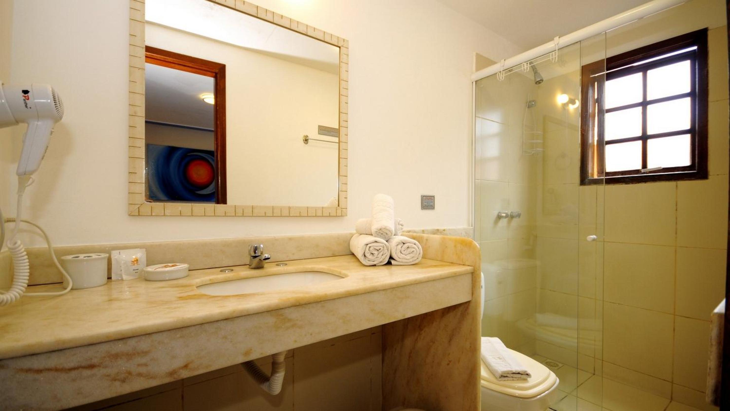 Standard Double Room - Photo 12