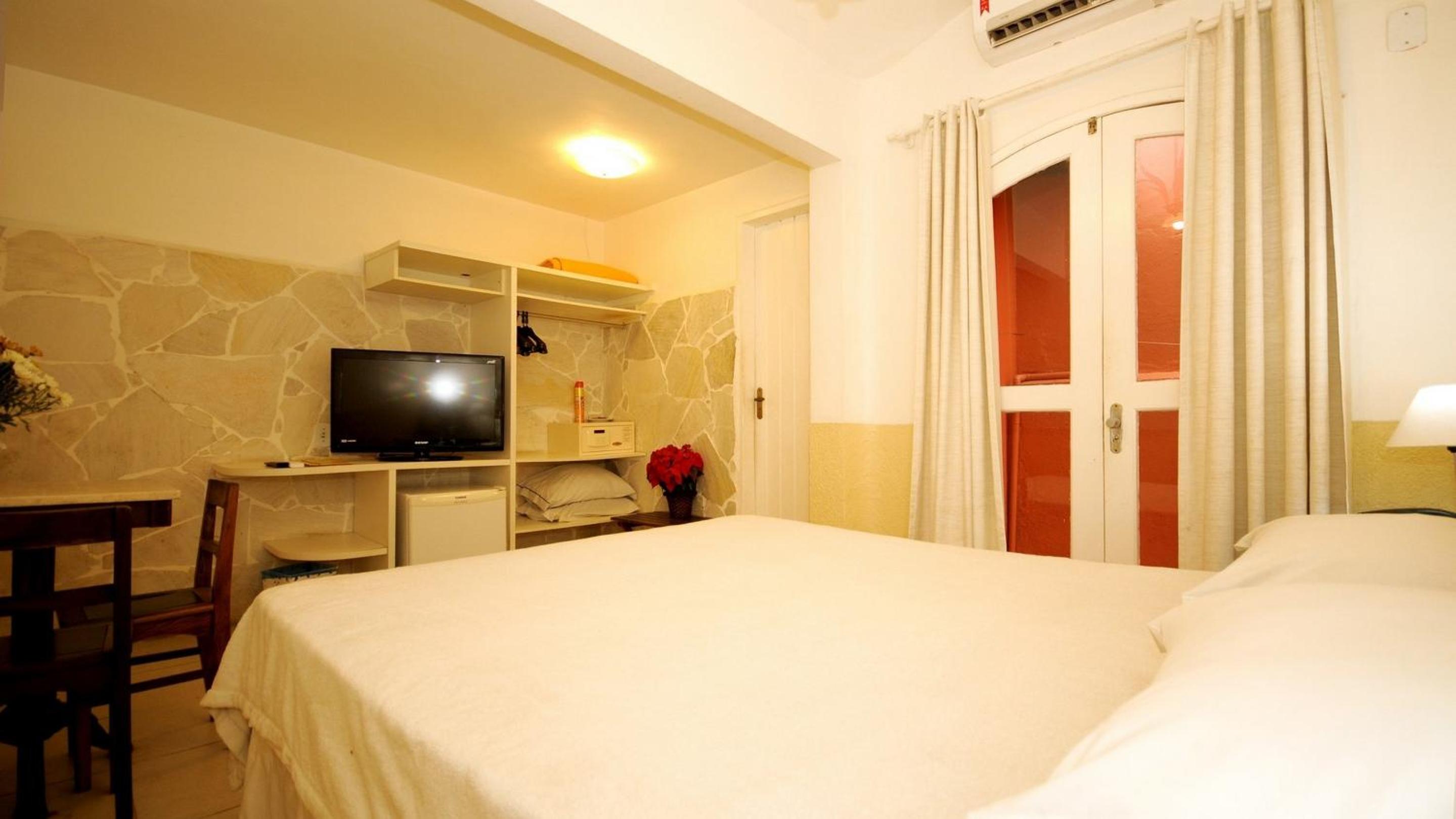 Standard Double Room - Photo 3