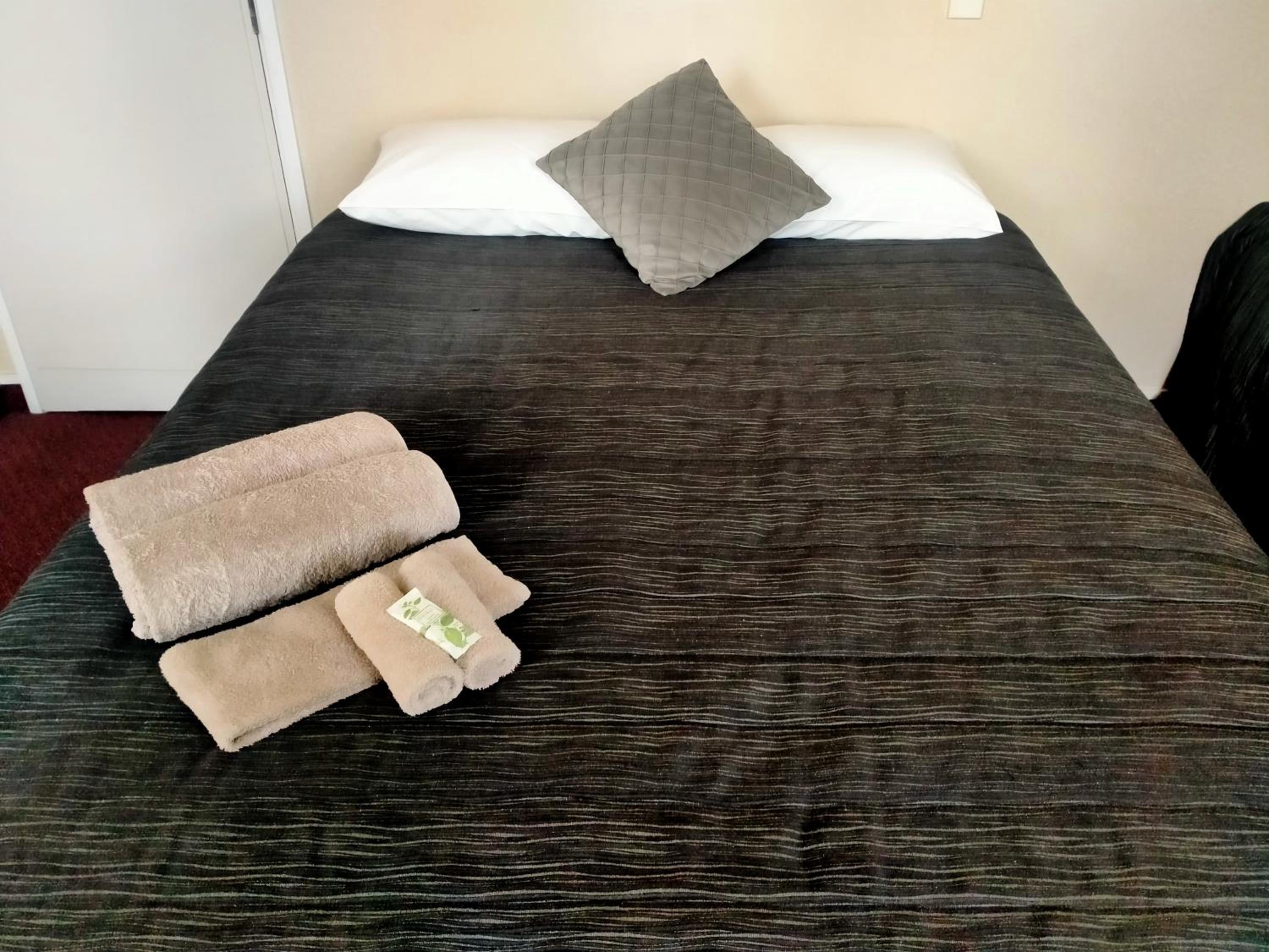 Standard Double Room - Photo 2