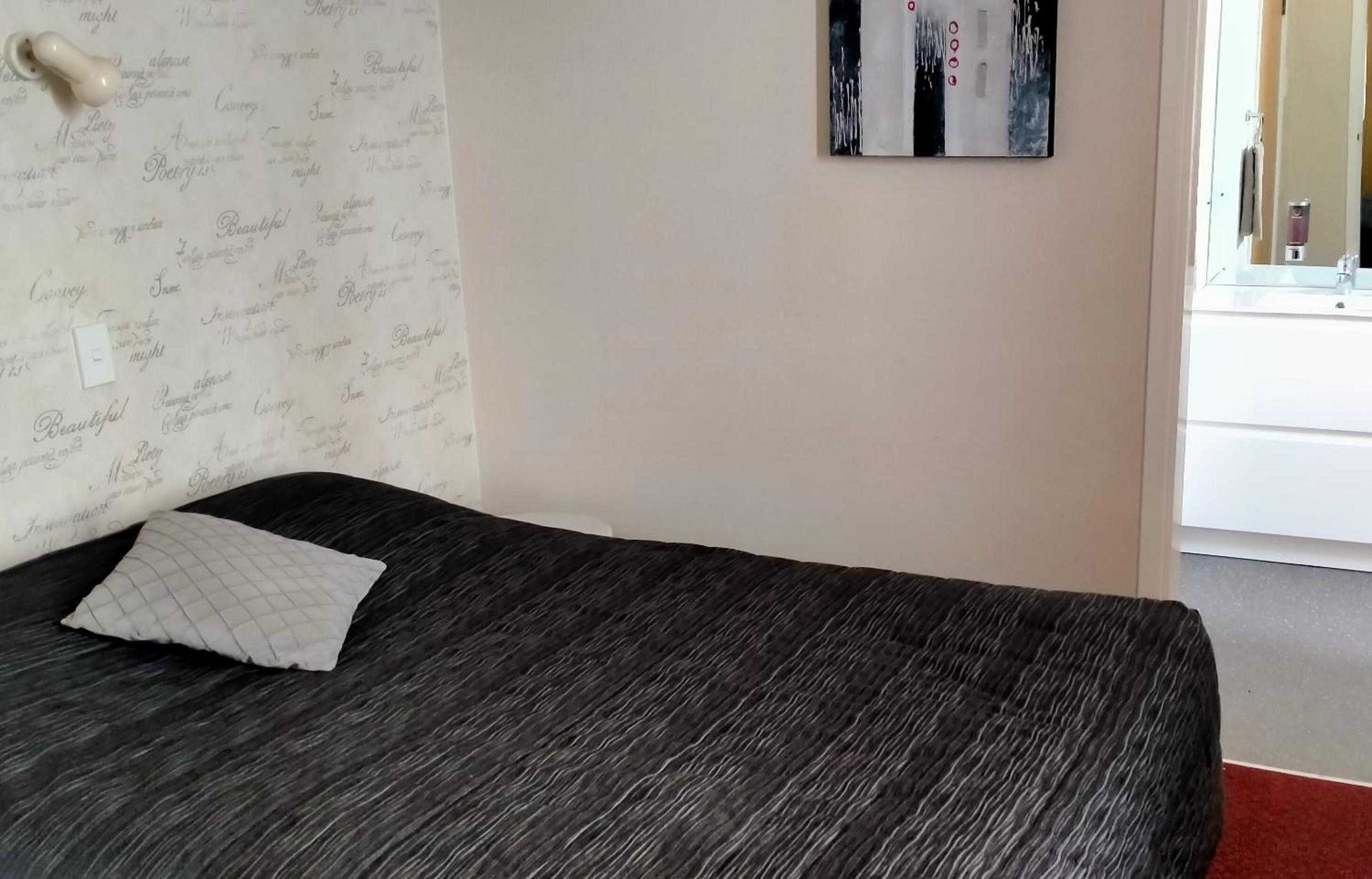 Family Room - Photo 6