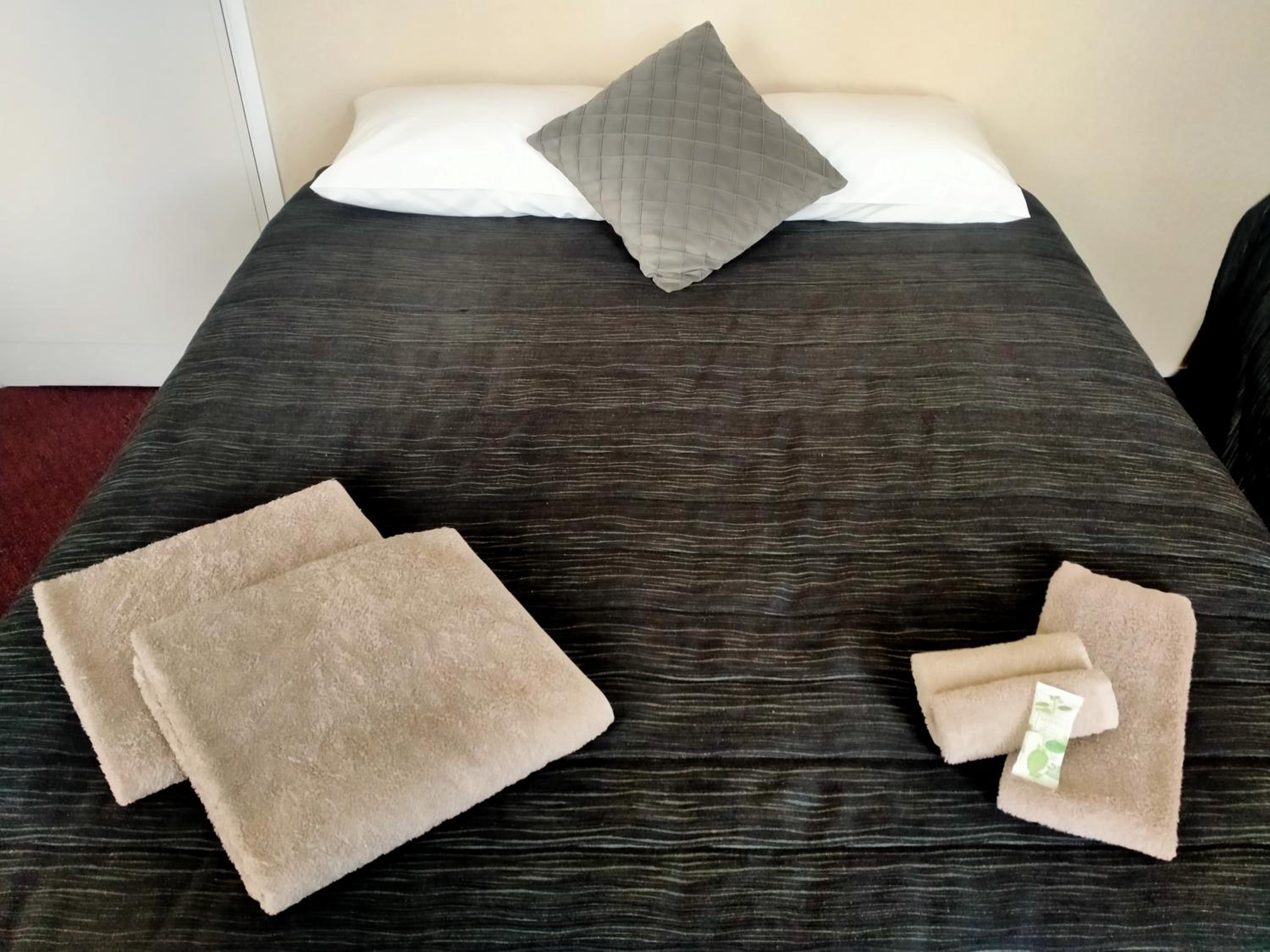 Family Room - Photo 1
