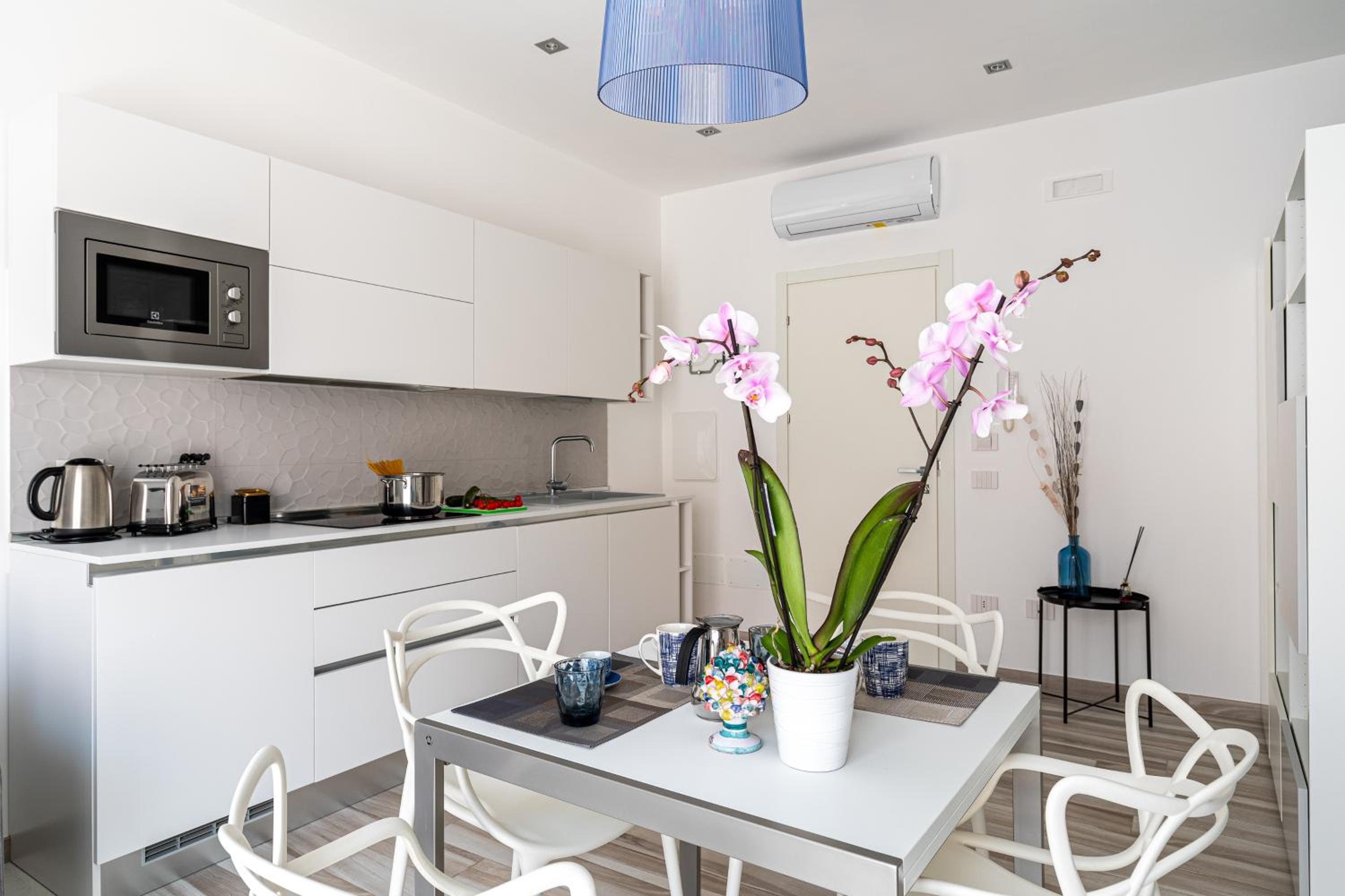 Studio Apartment photo 3