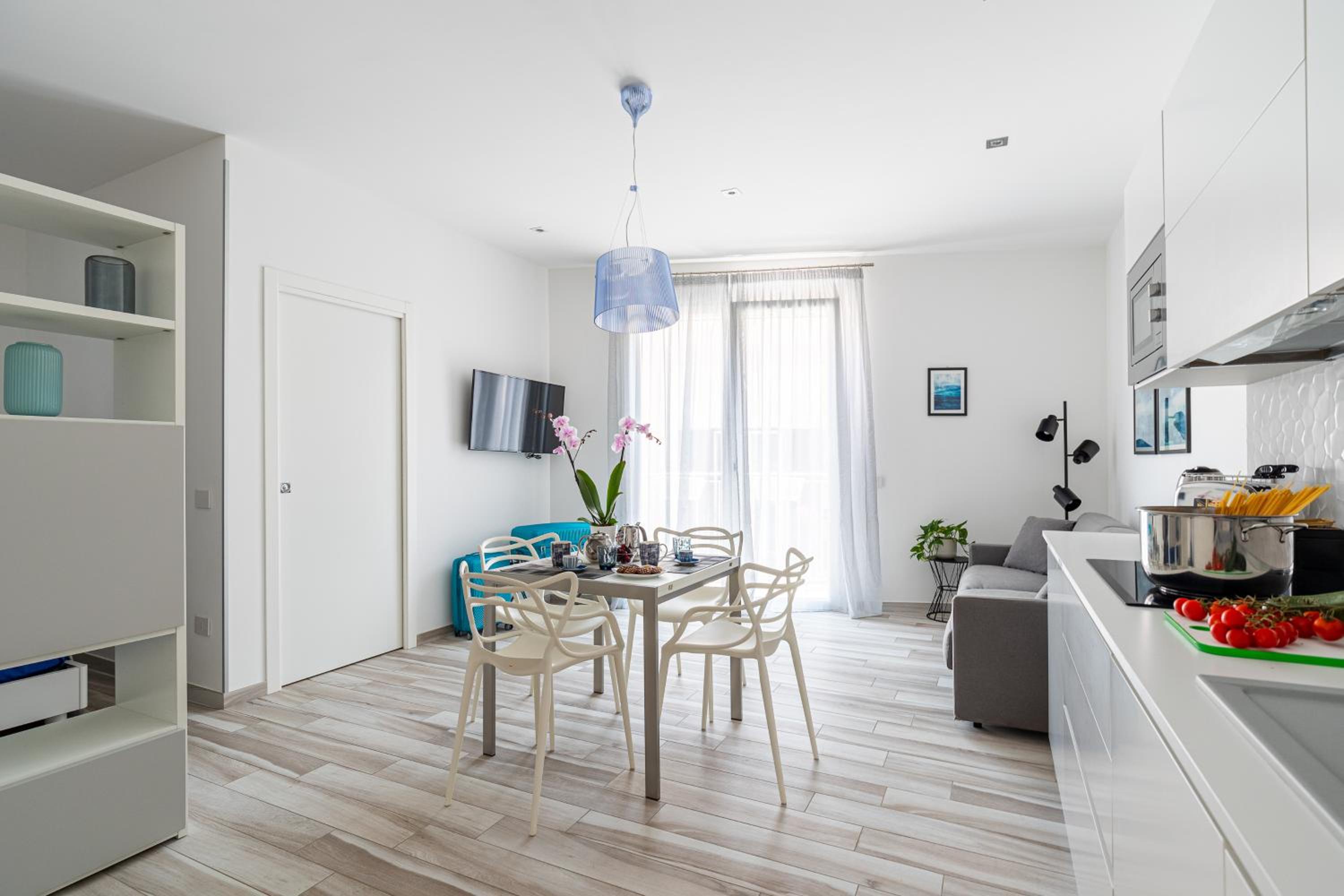 Studio Apartment photo 2