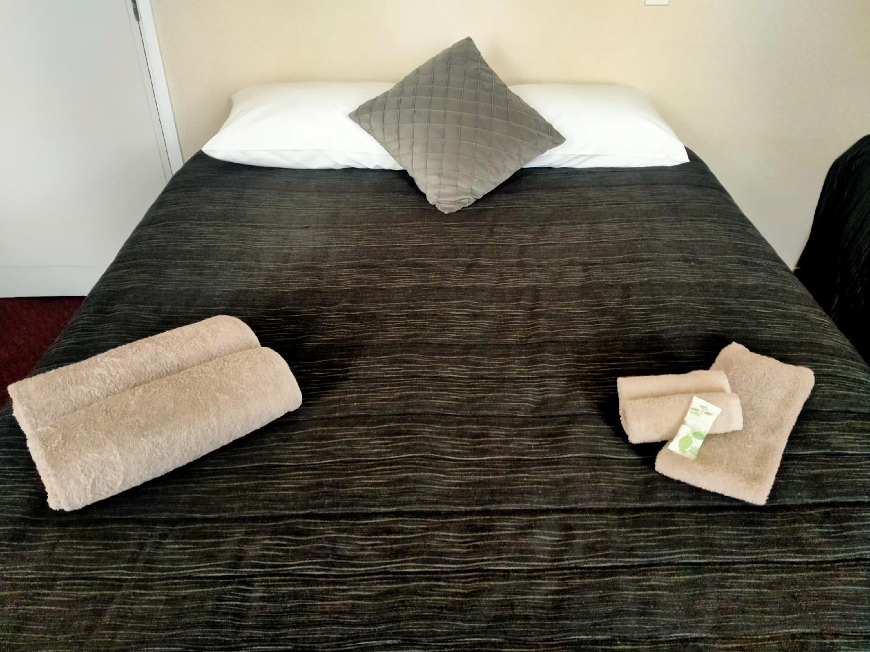 Triple Room - Photo 8