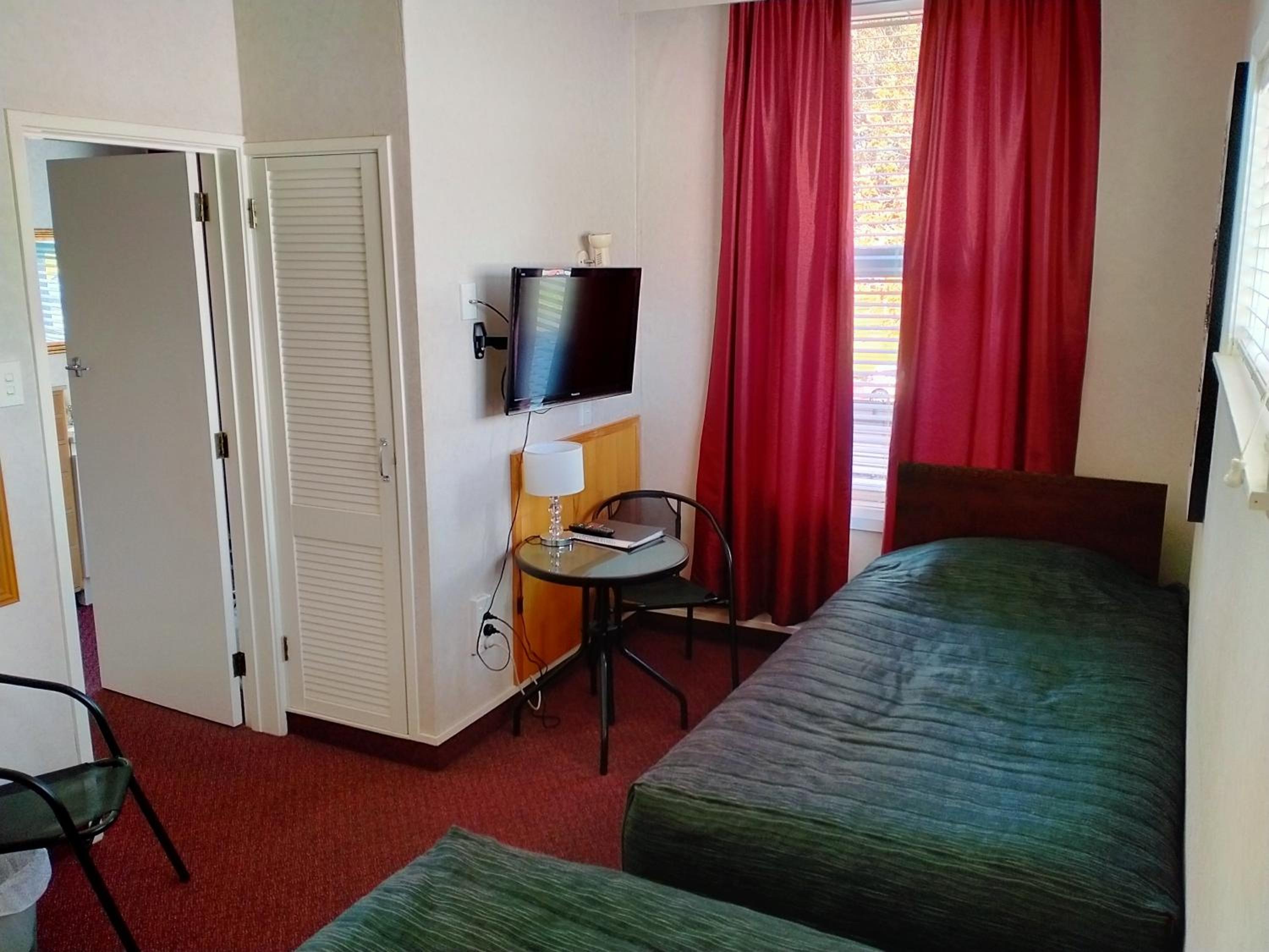 Triple Room - Photo 12