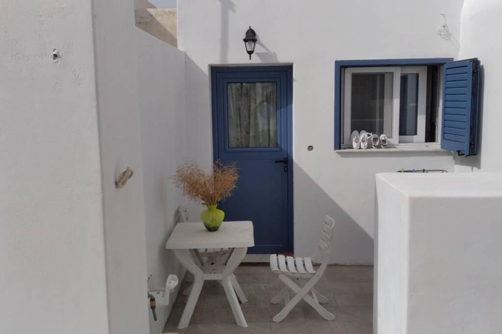 One-Bedroom House - Photo 13