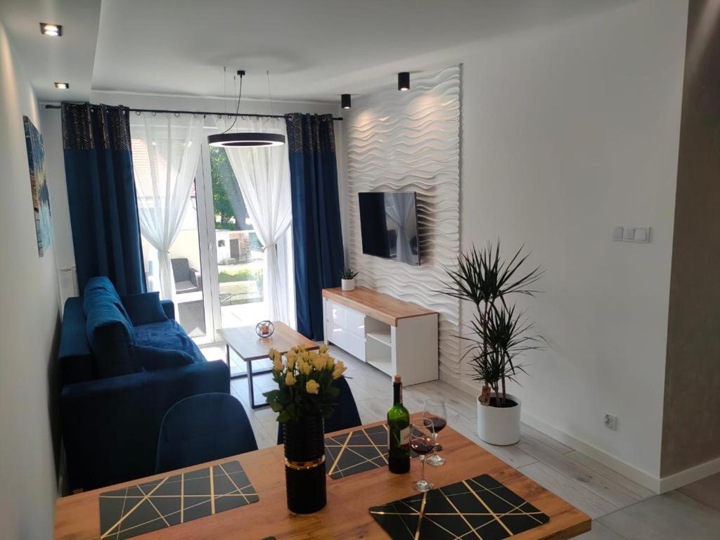 One-Bedroom Apartment - Photo 1