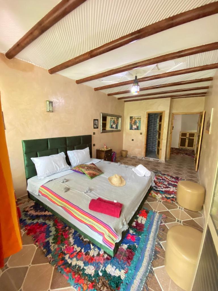 Double Room with Balcony (3 Adults) - Photo 1