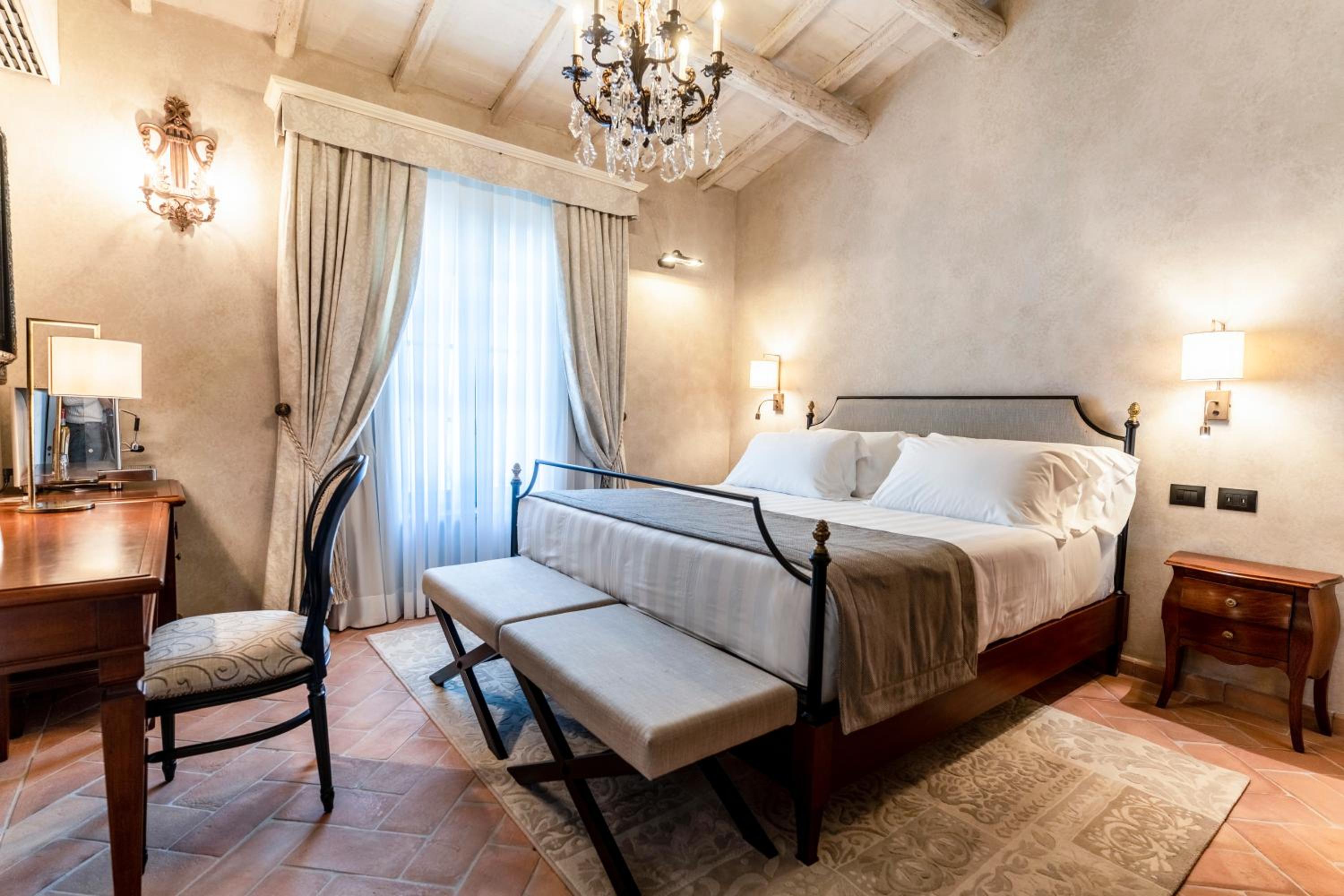 Junior Suite - Photo 10