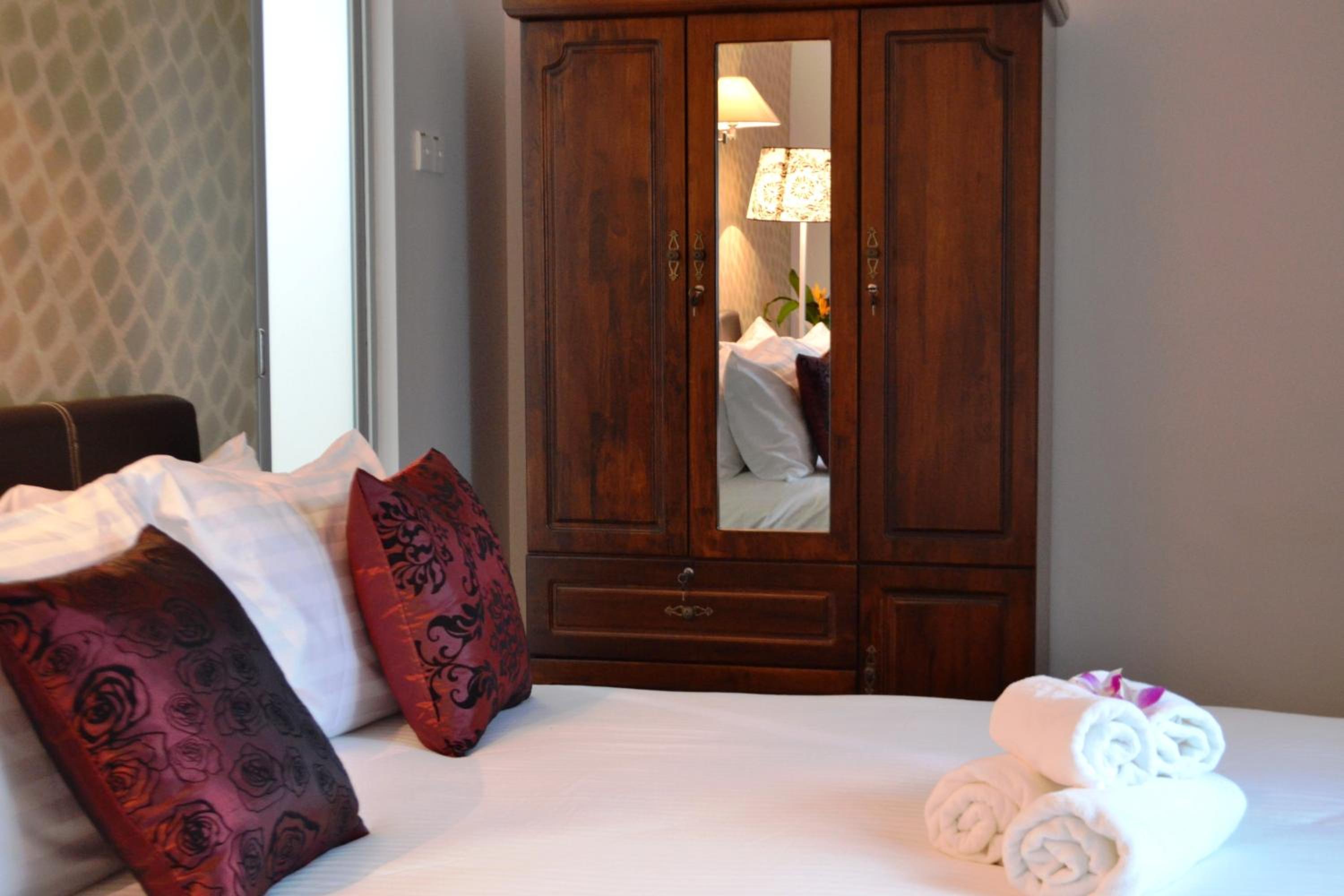Superior Triple Room with Garden View photo 3