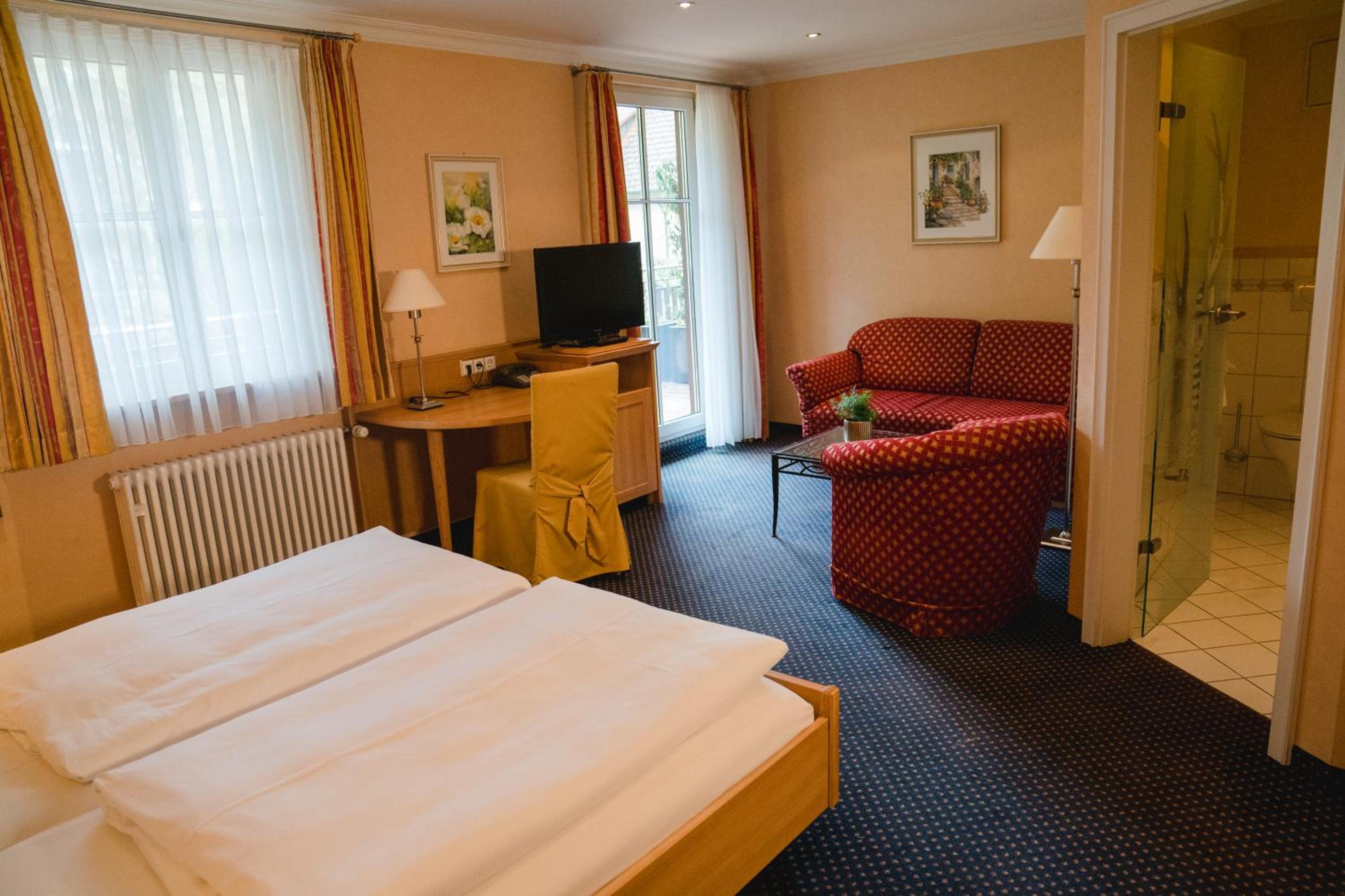 Standard Double Room photo 3