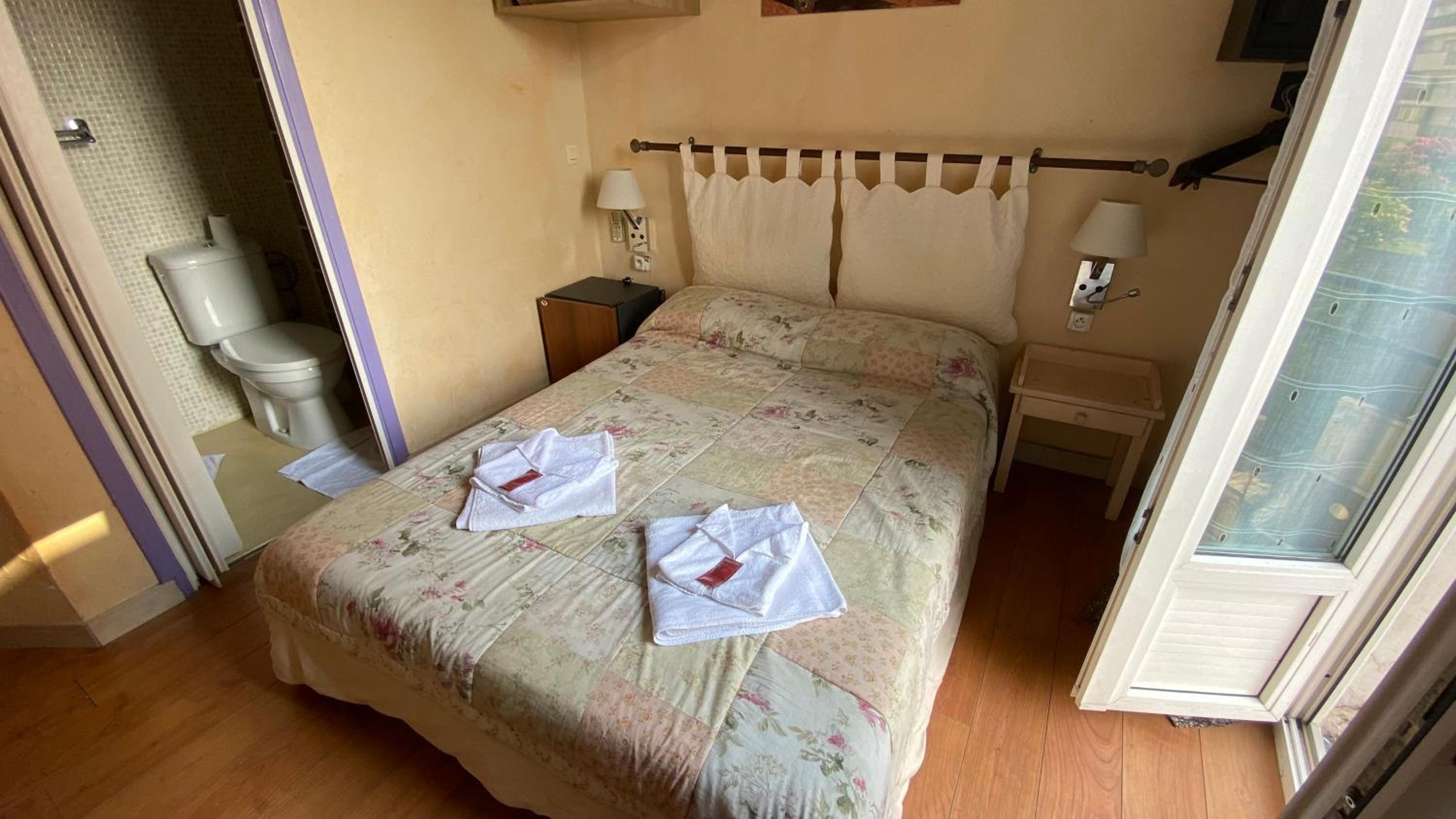 Standard Double Room photo 1