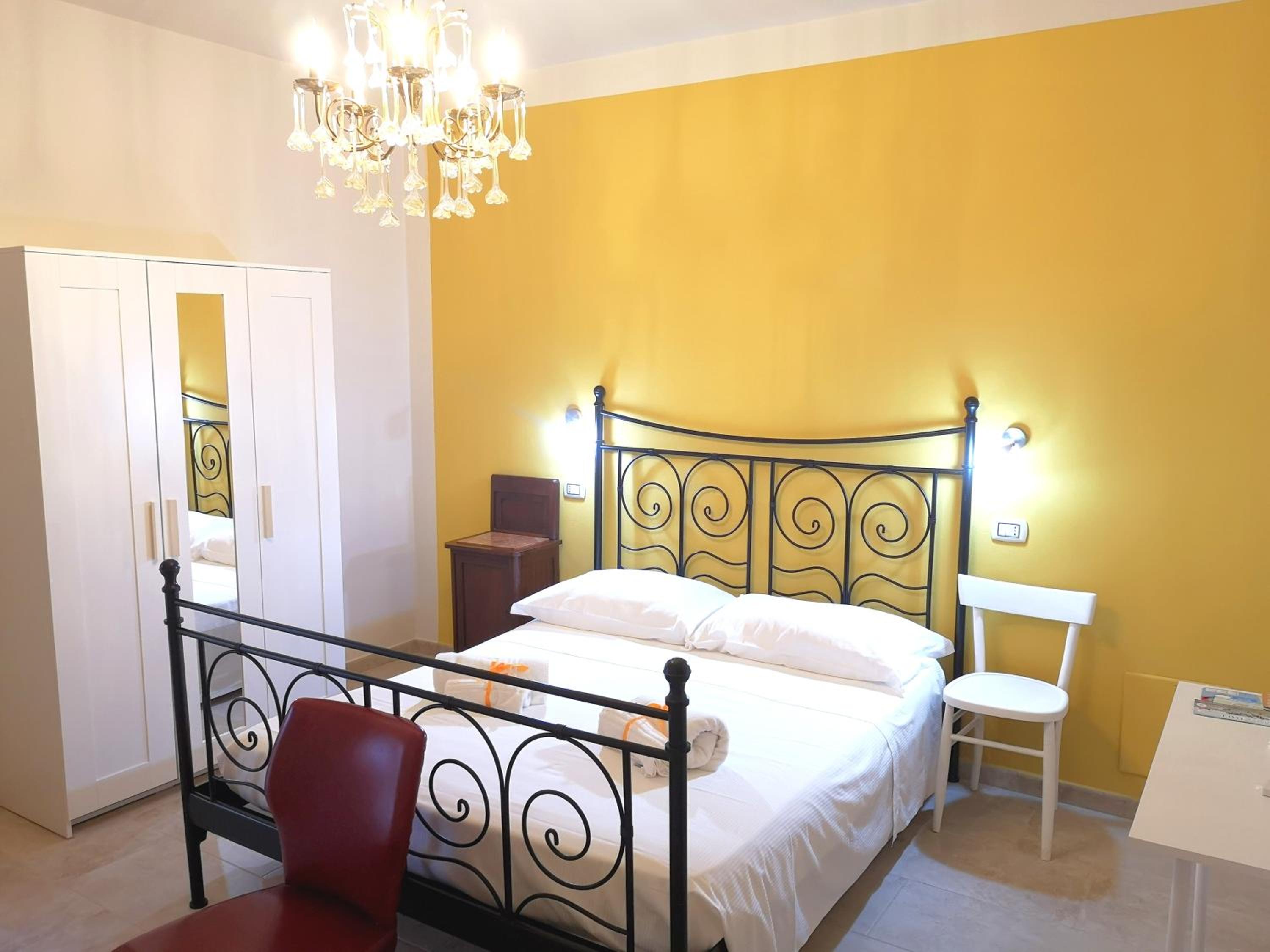Double Room With Private Bathroom photo 1