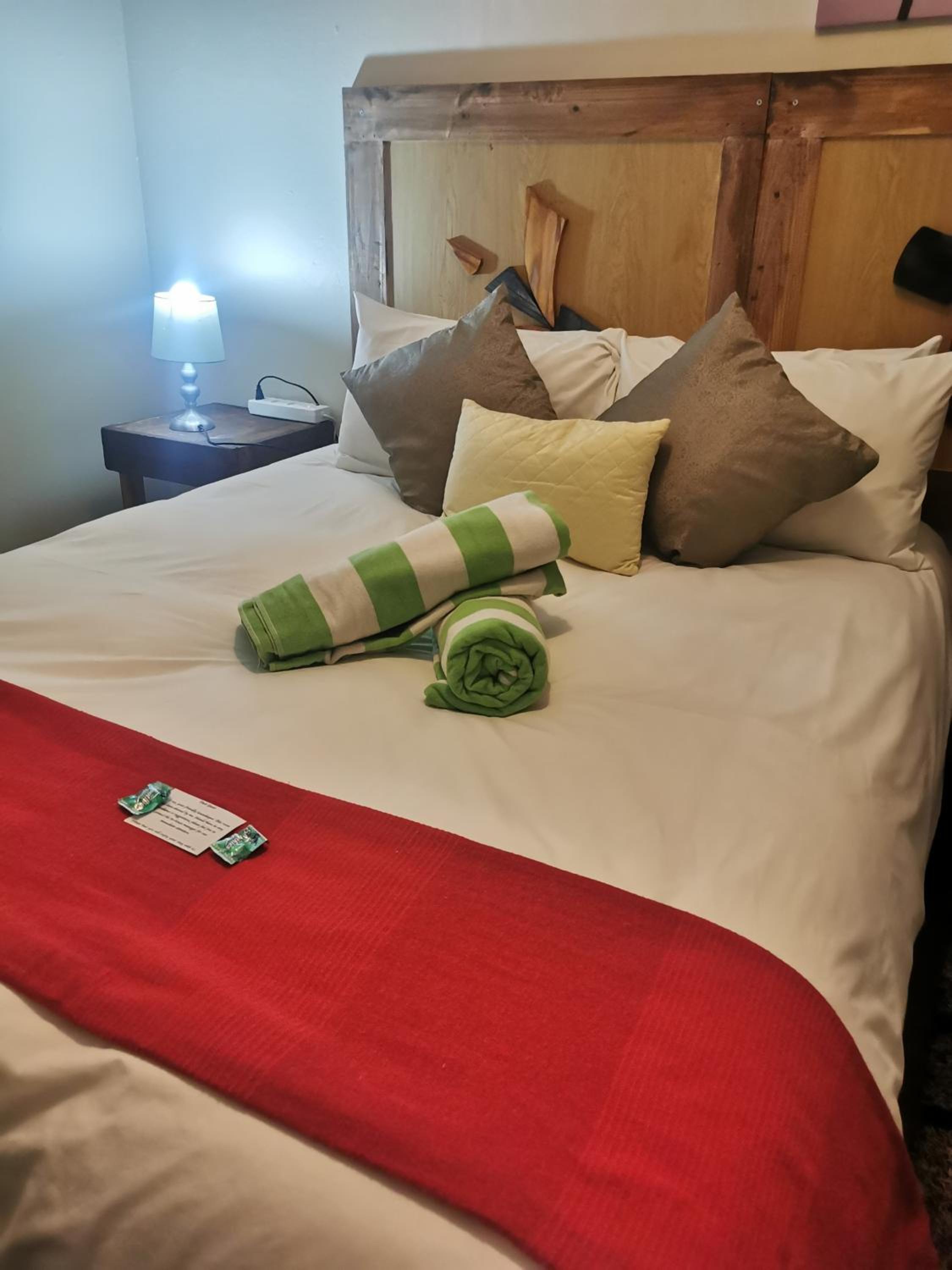 Double Room with Shared Bathroom photo 3