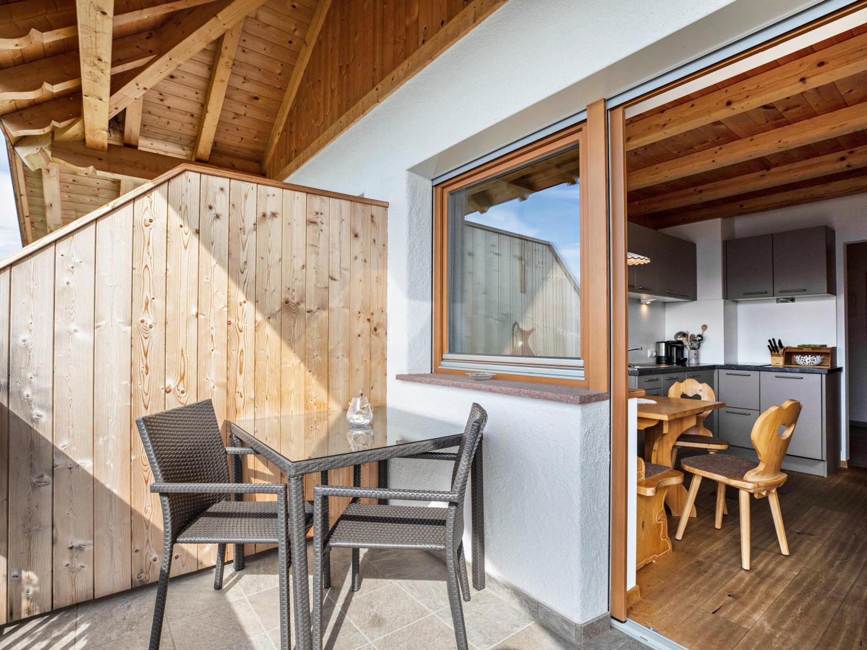 Two-Bedroom Deluxe Apartment with Garden View photo 3