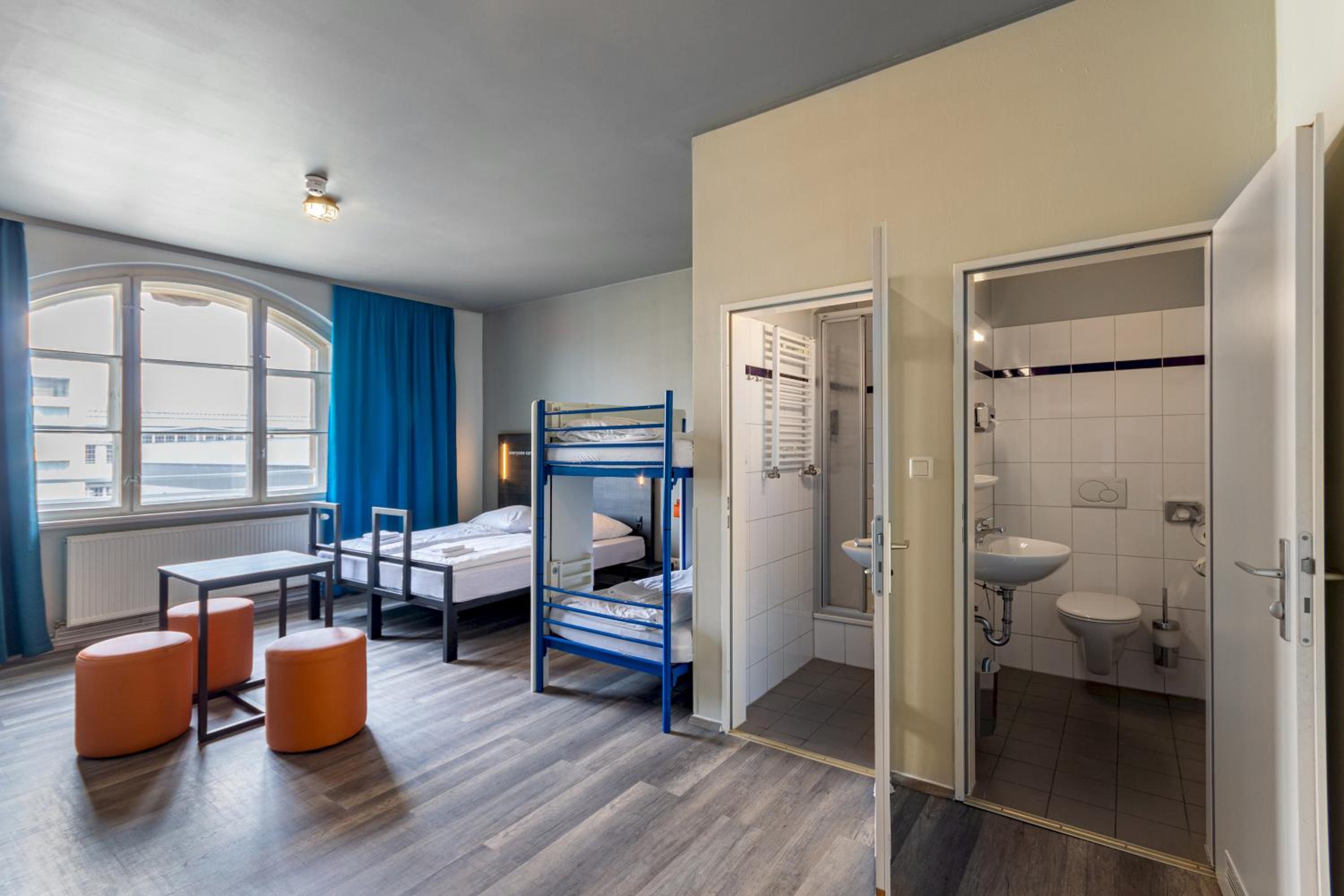 Quadruple Room - Photo 6