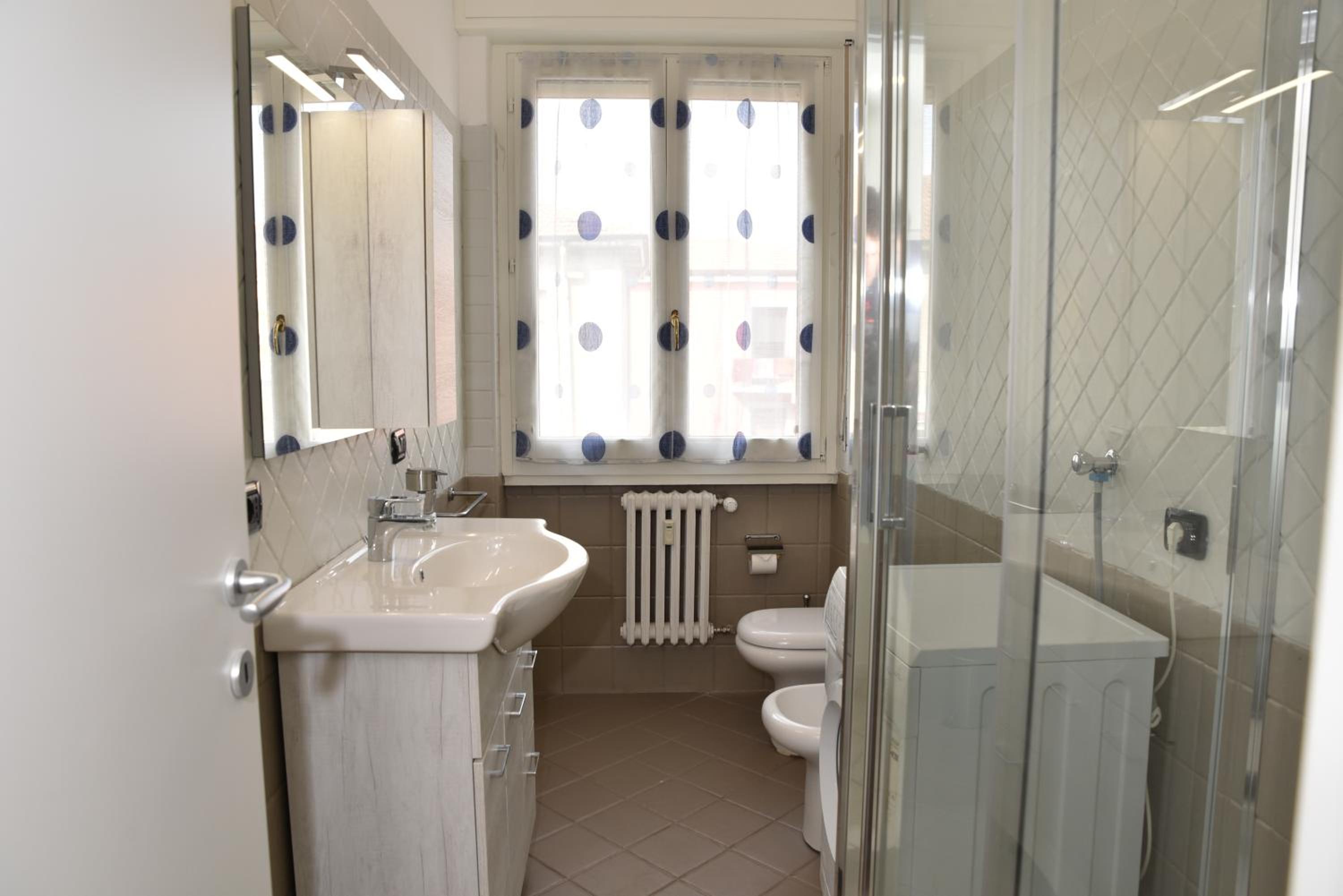 Two-Bedroom Apartment - Photo 14