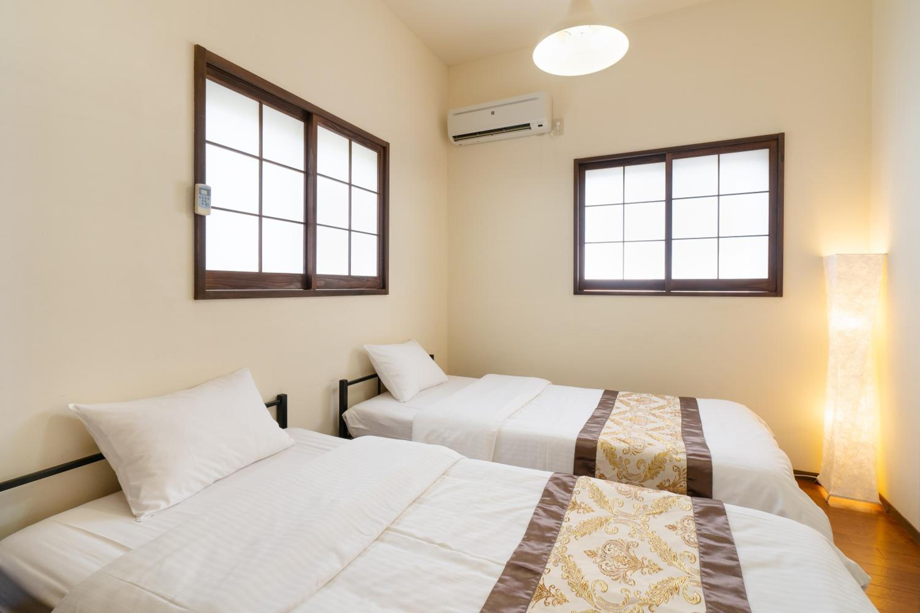 Four-Bedroom House photo 1