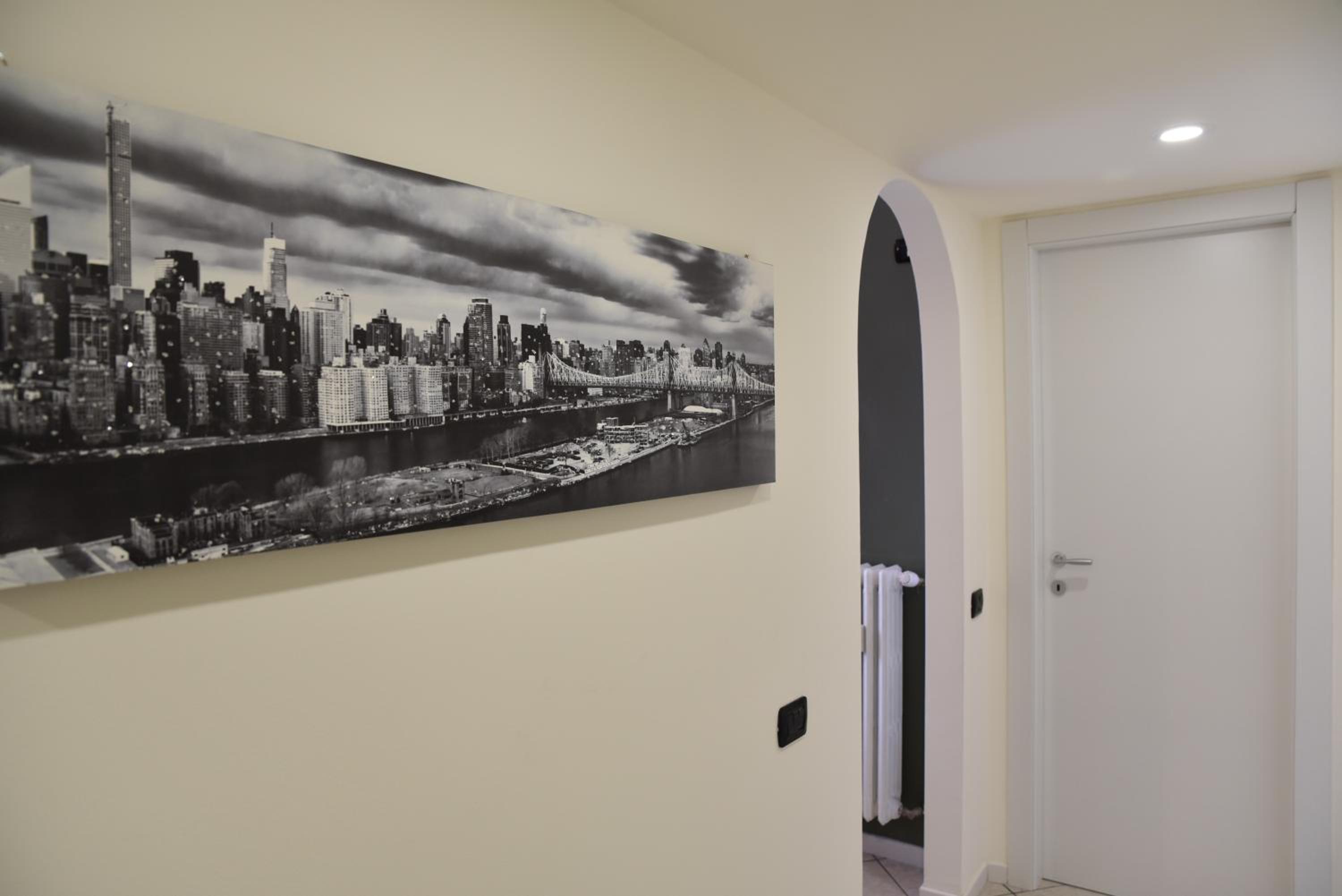 Two-Bedroom Apartment - Photo 16