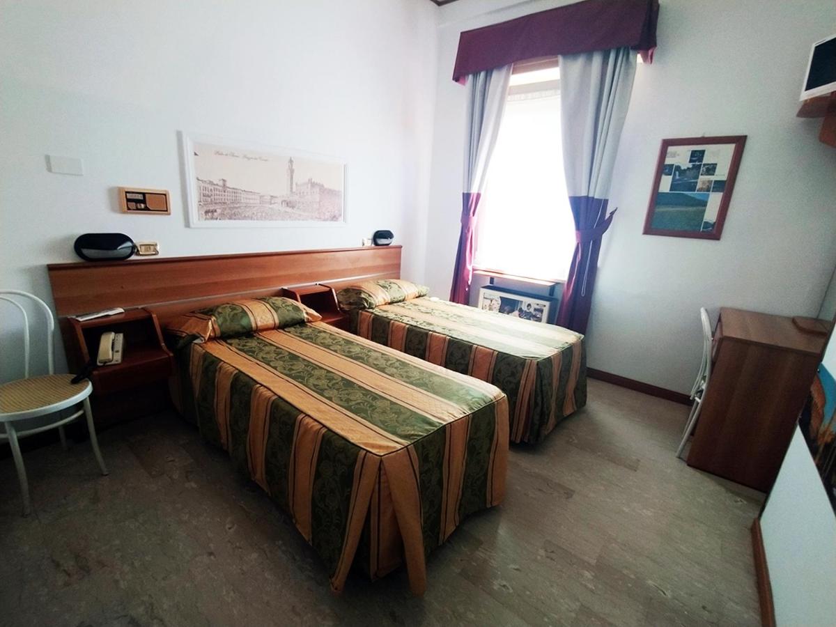 Twin Room with Spa Access photo 3