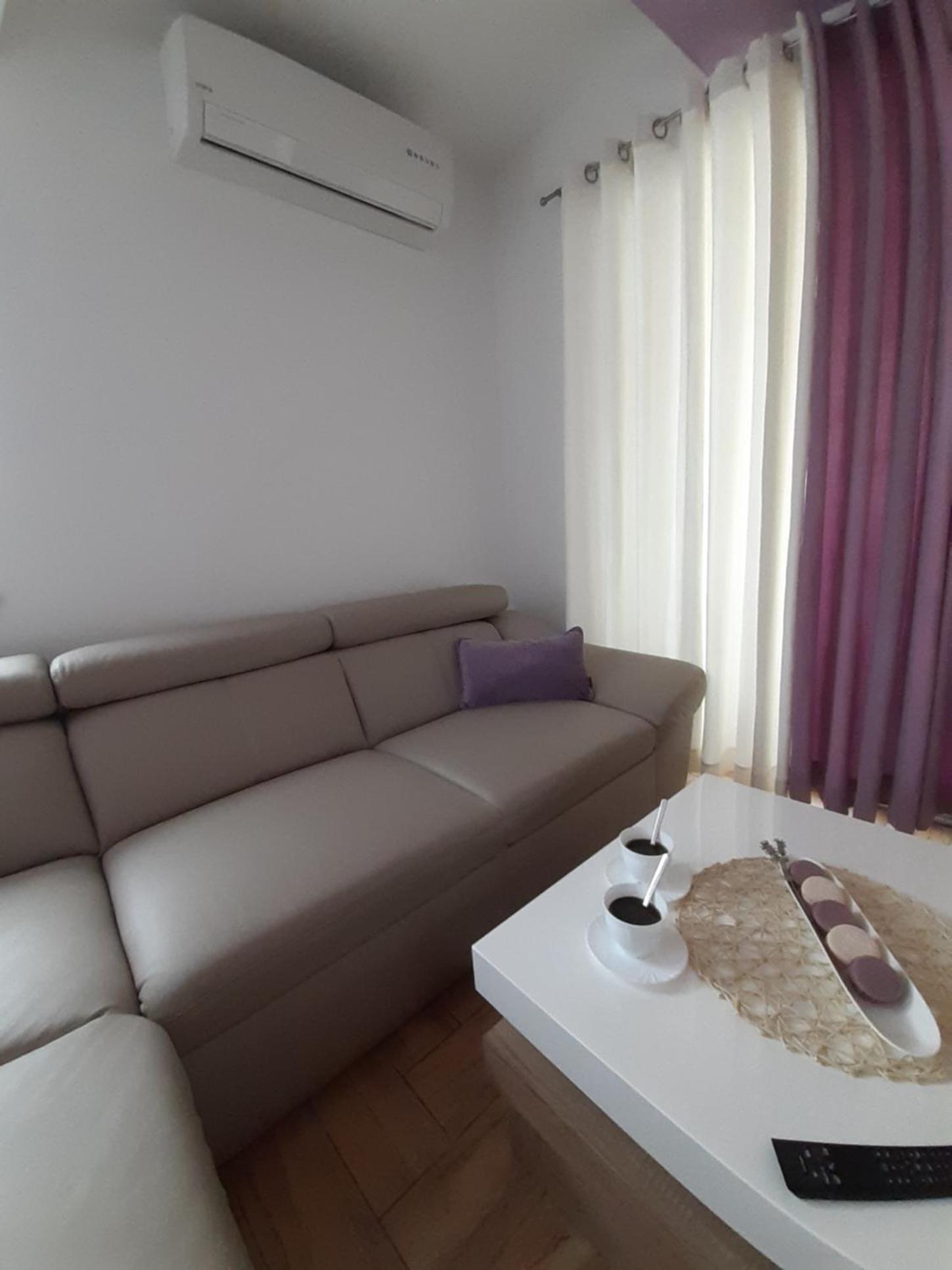 Apartment with Sea View - Photo 27