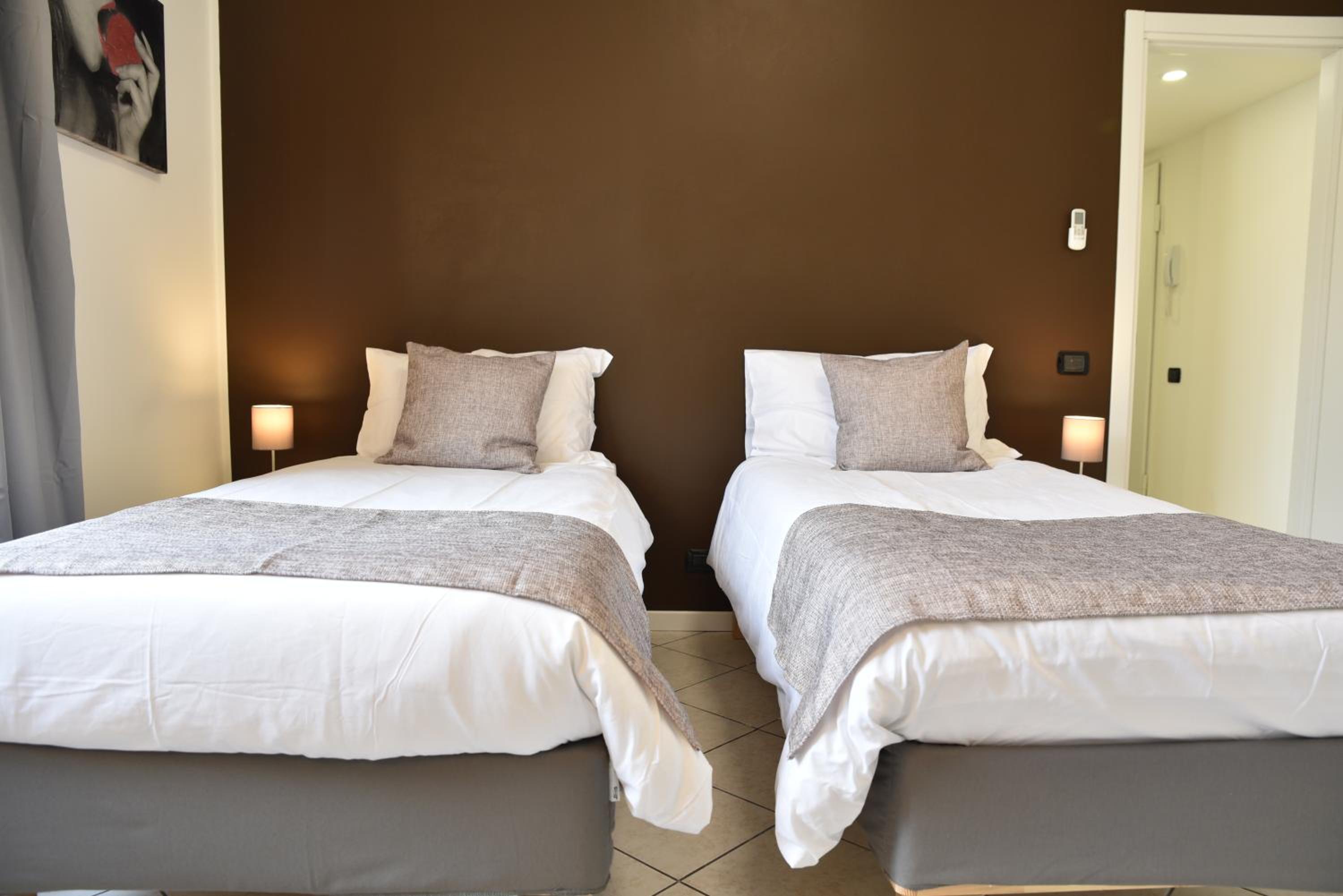 Two-Bedroom Apartment - Photo 8