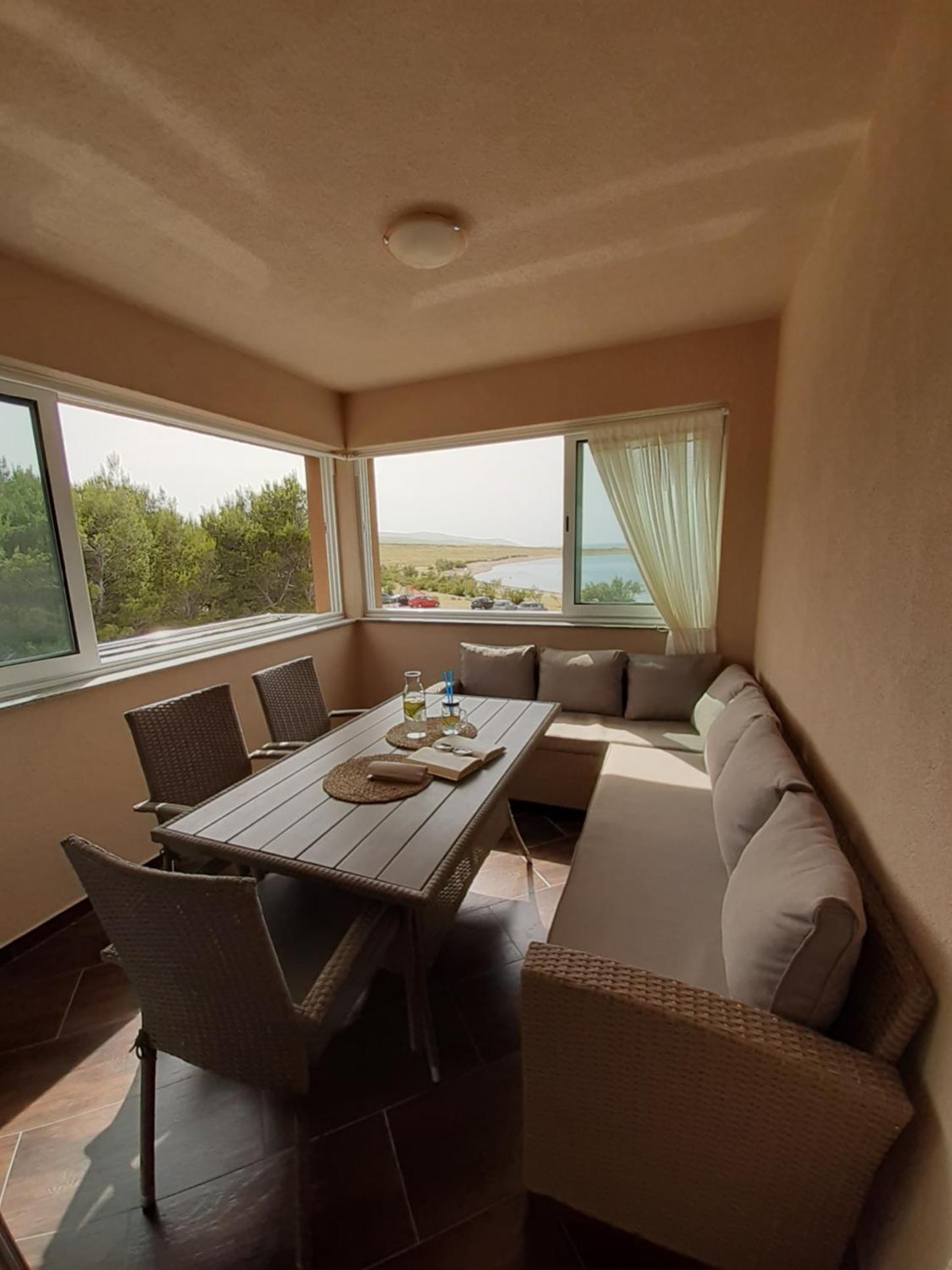 Apartment with Sea View - Photo 28