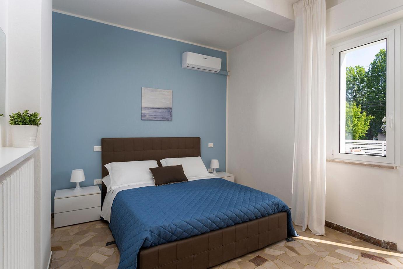 Apartment - Photo 1