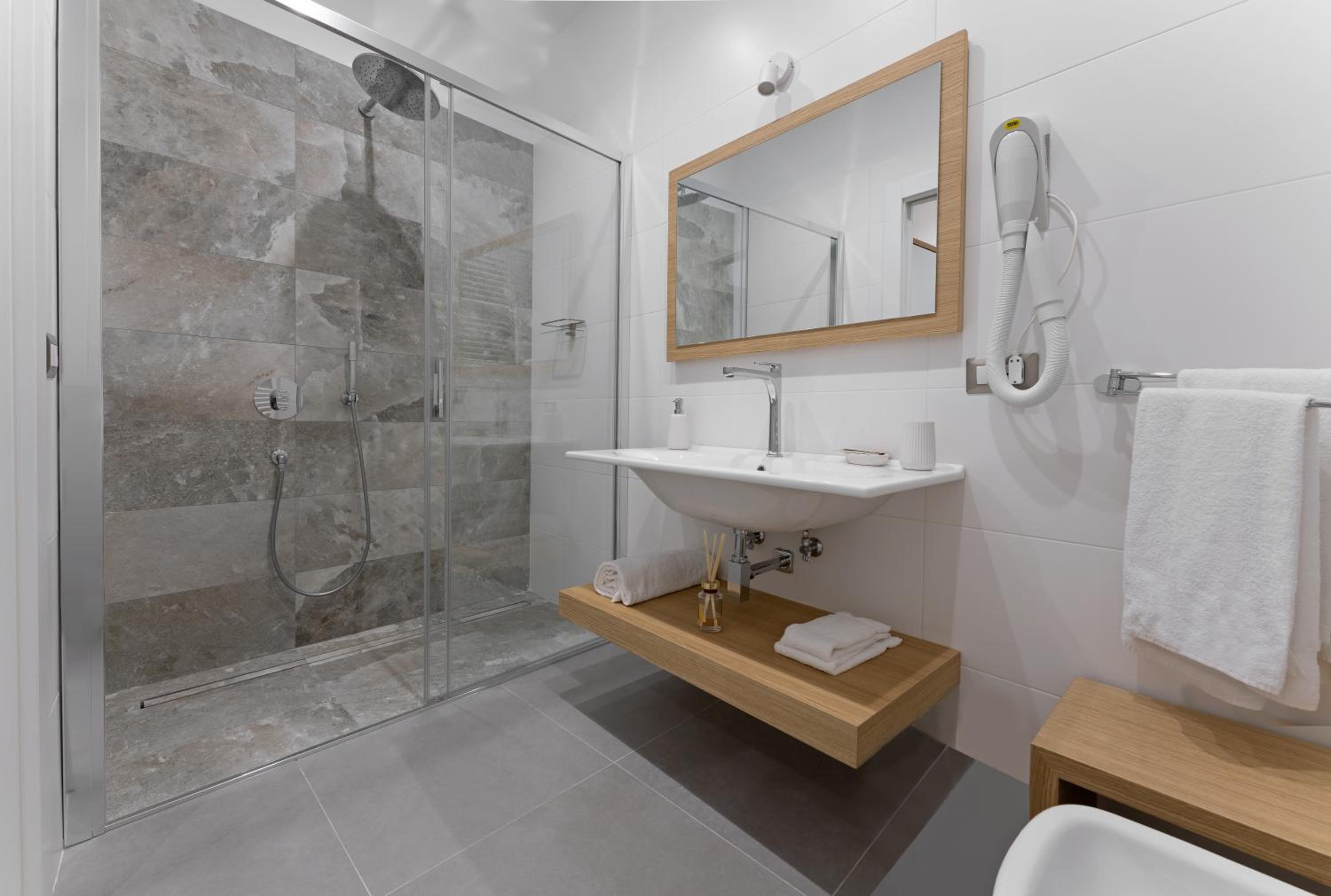 Comfort Triple Room - Photo 4