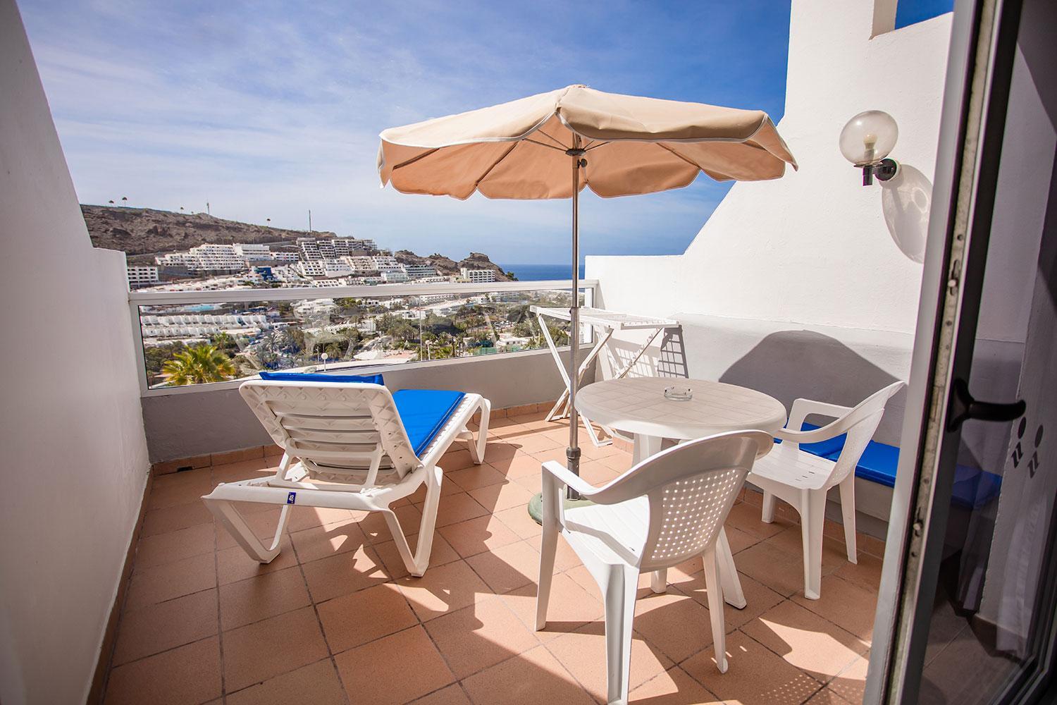Studio with Partial Sea View (2 Adults) - Photo 10