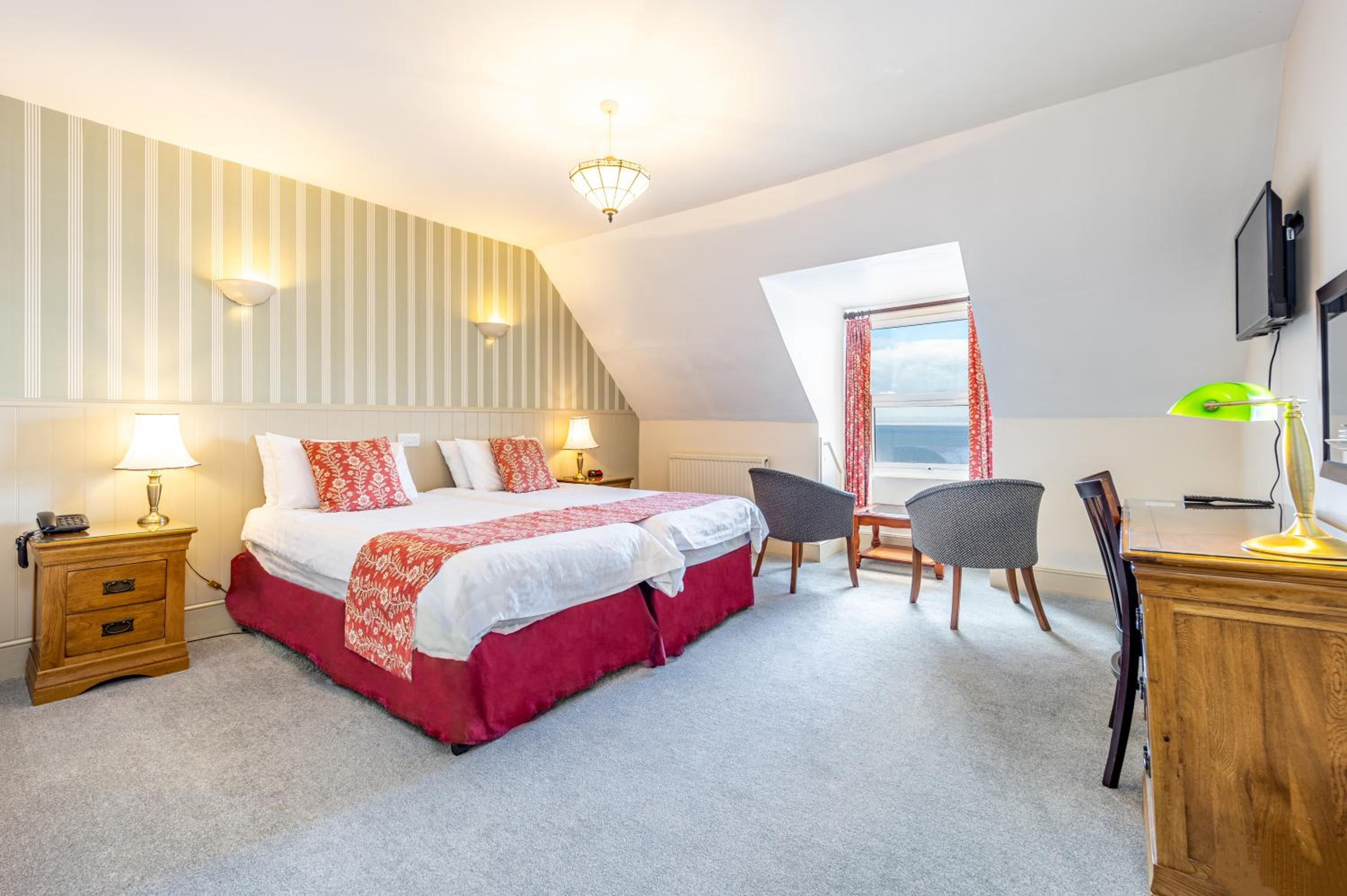 Standard Twin Room with View - Non-Smoking