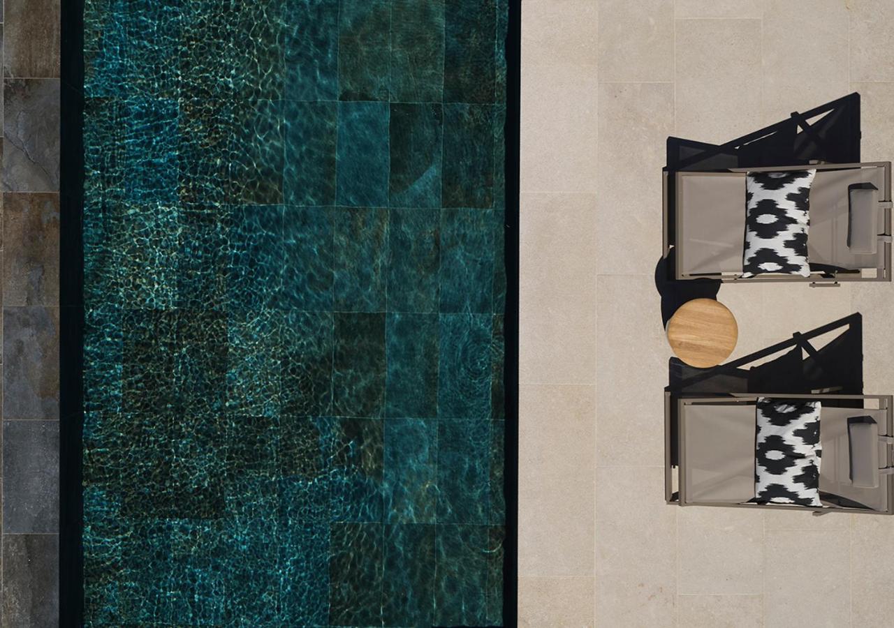One Bedroom Suite with Private Heated Pool Sea View - Photo 4