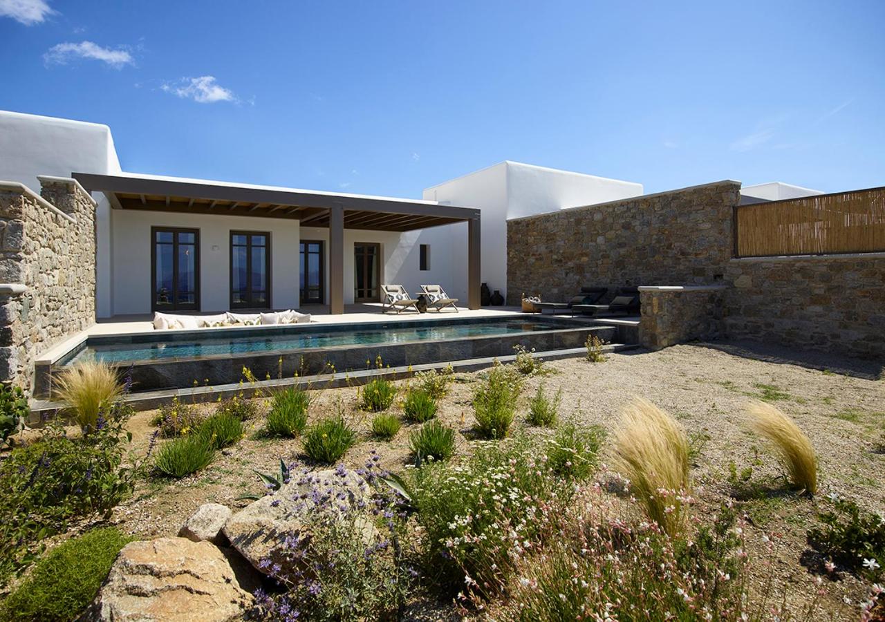 One Bedroom Suite with Private Heated Pool Sea View - Photo 5