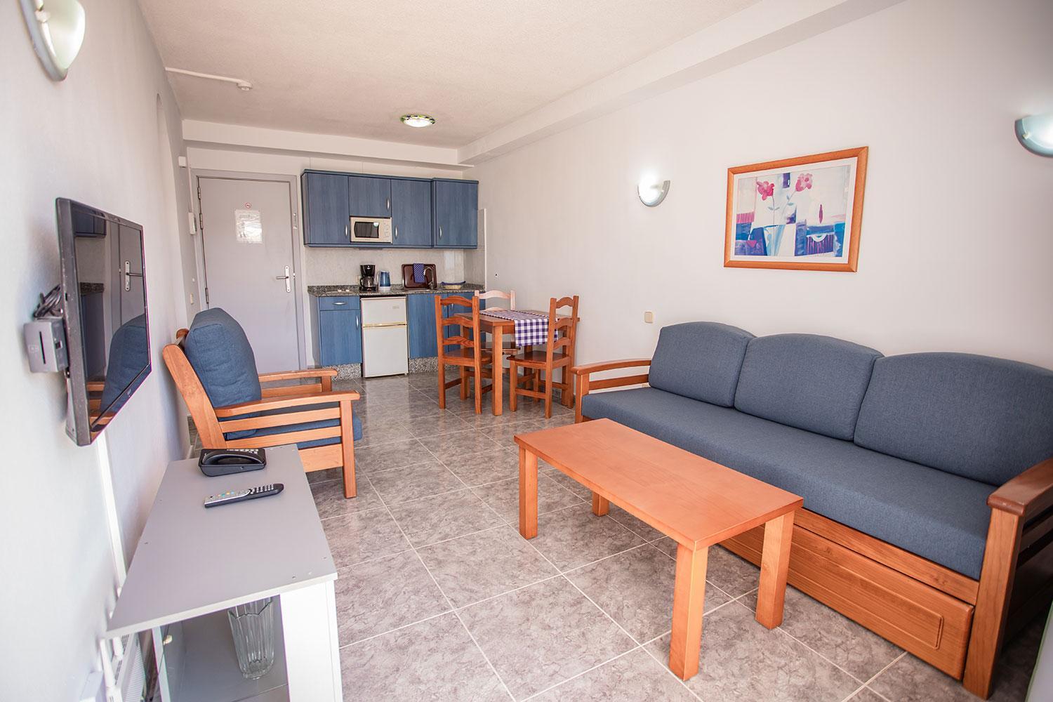Classic Apartment - Photo 6