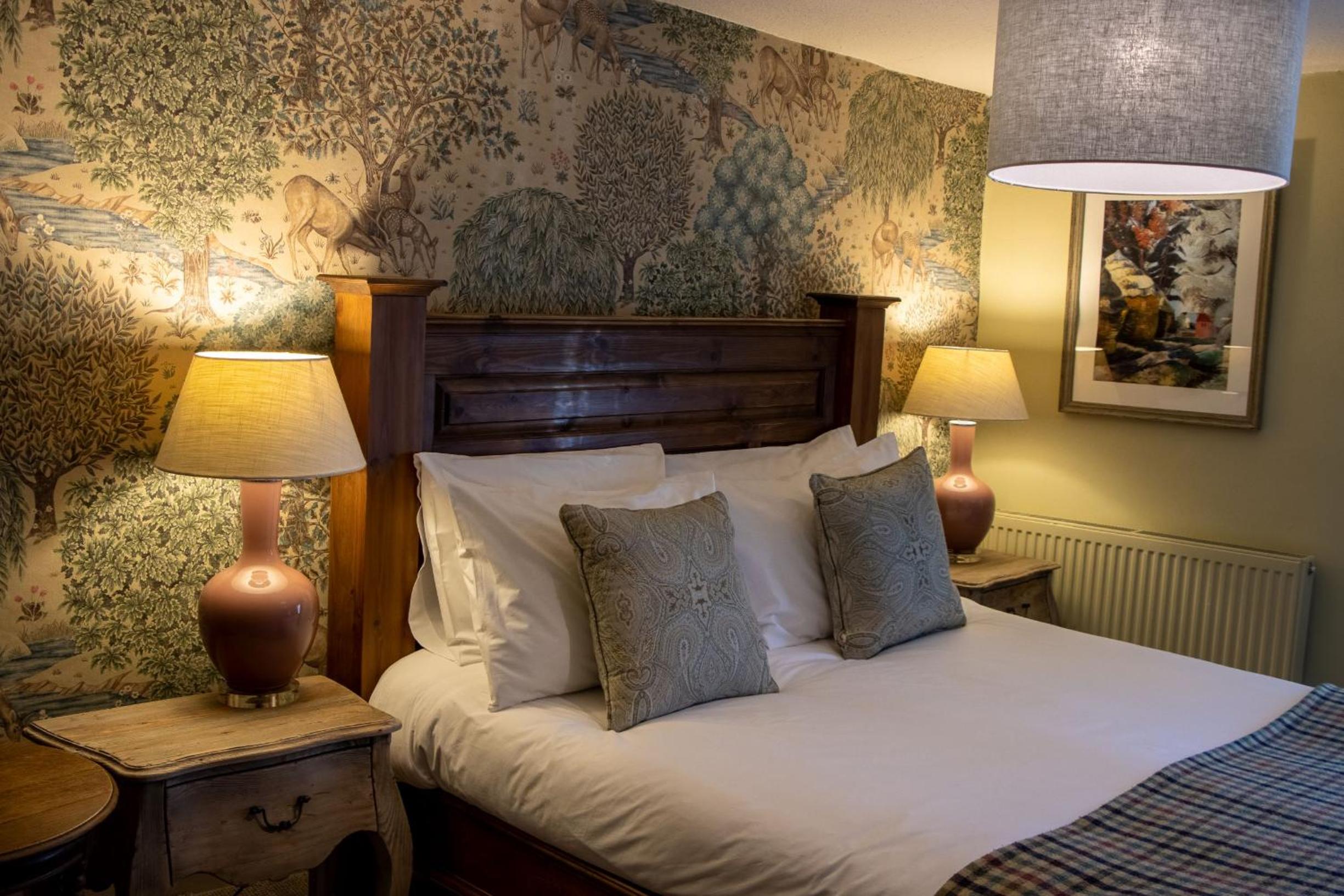 Deluxe King Room photo 2