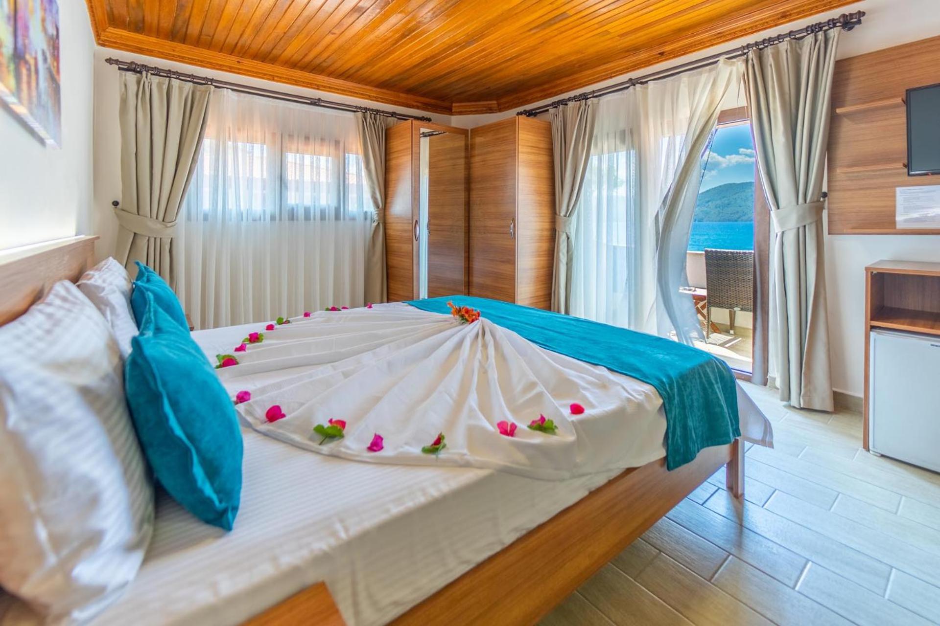 Double Room with Sea View photo 1