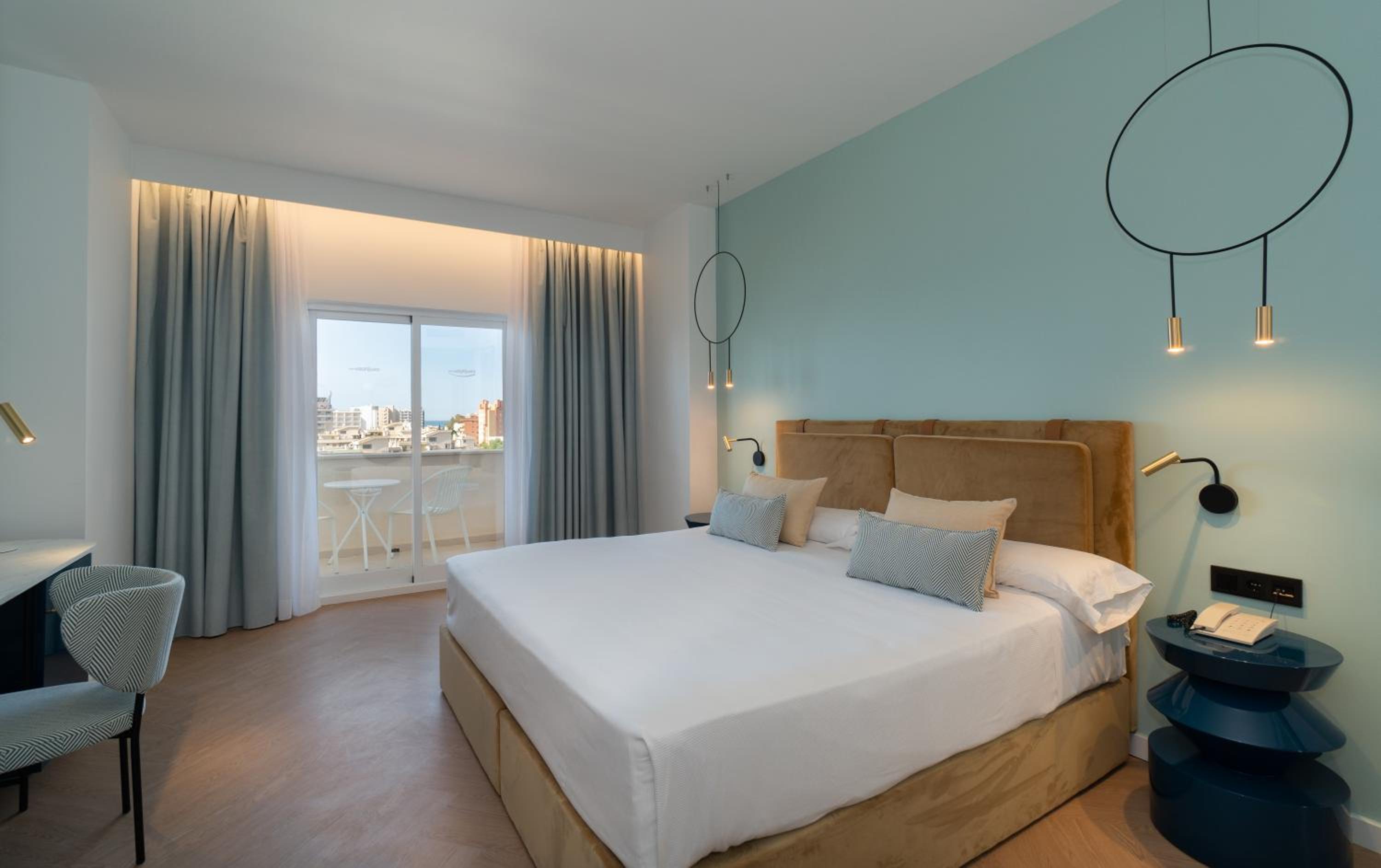 Superior Club with Sea View (2 Adults) - Photo 2