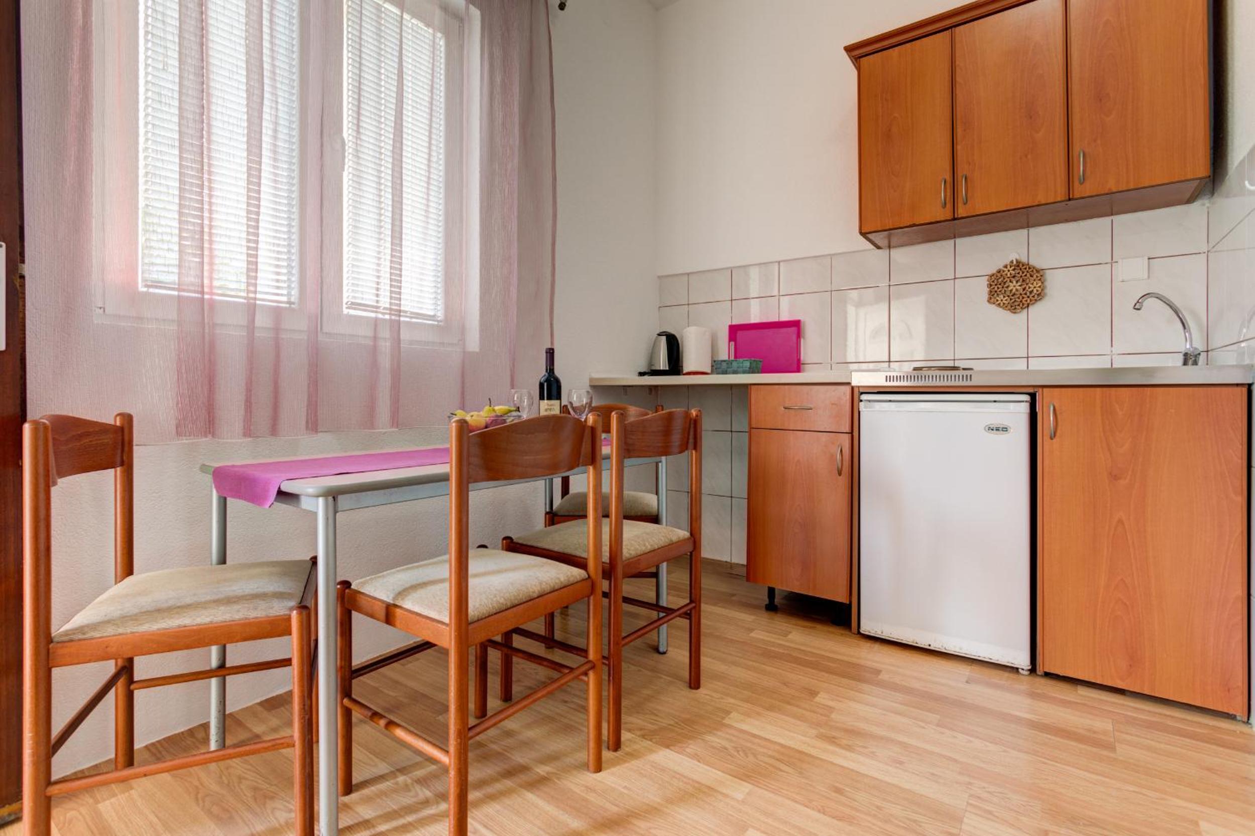 Studio Apartment photo 3