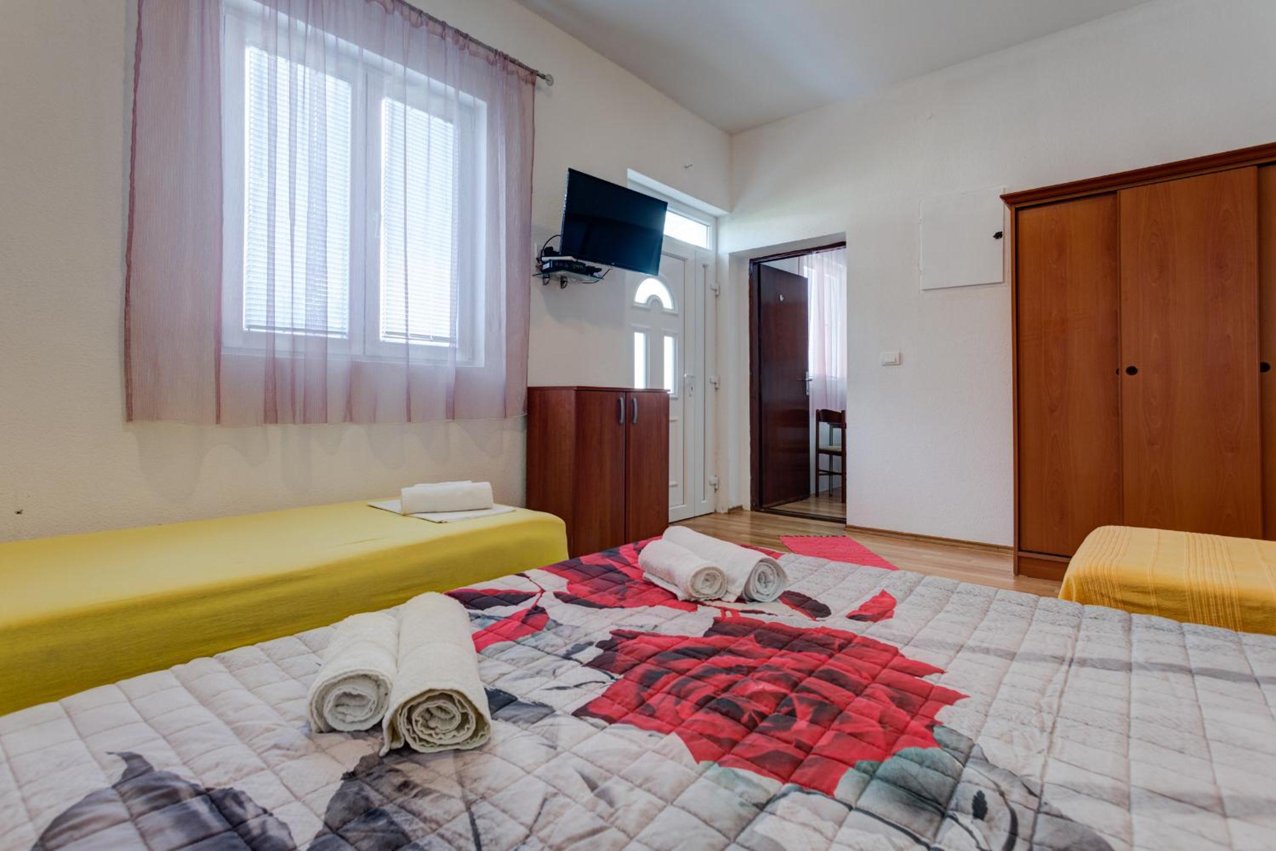 Studio Apartment photo 2