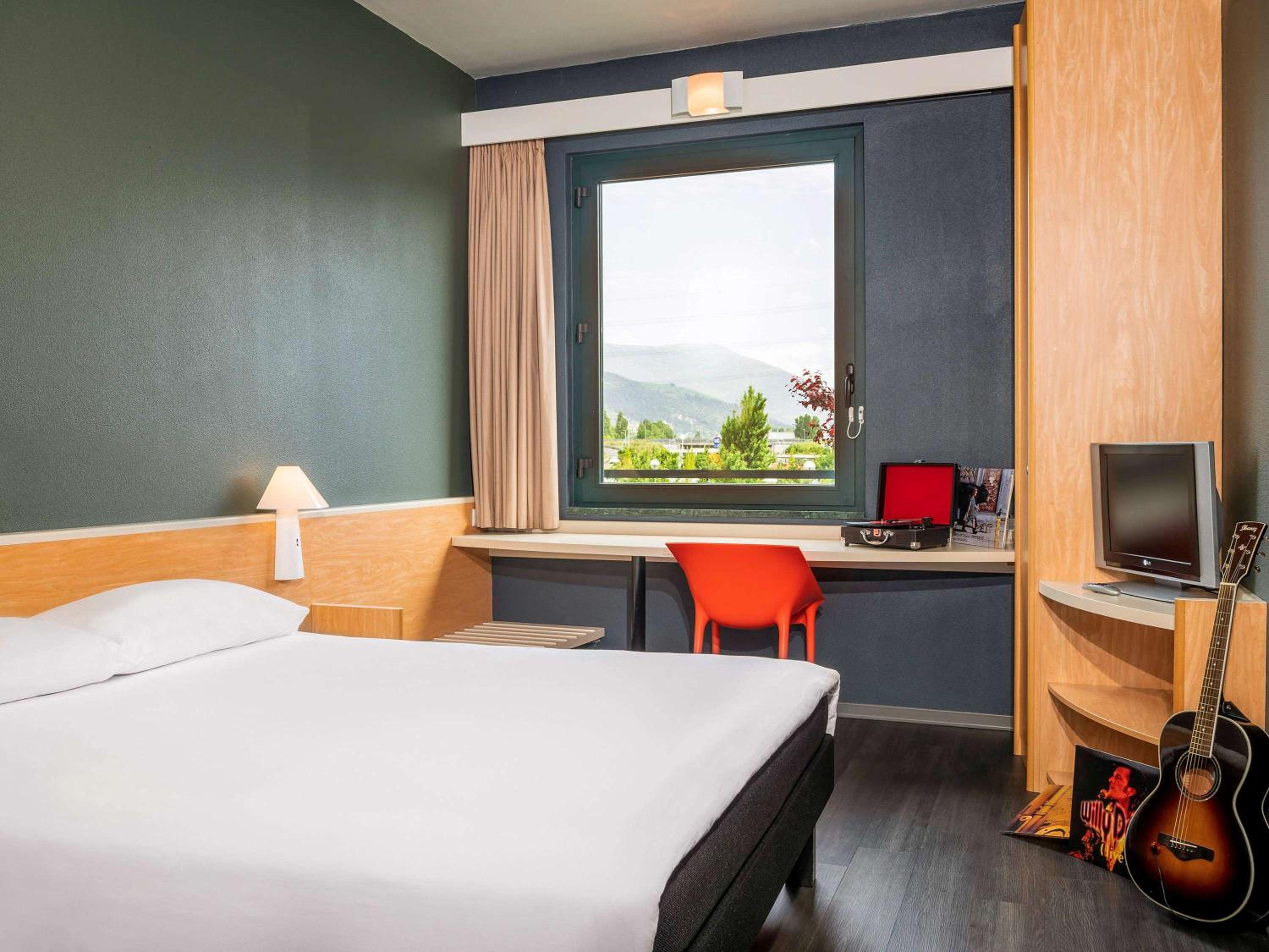 Standard Double Room - Photo 2