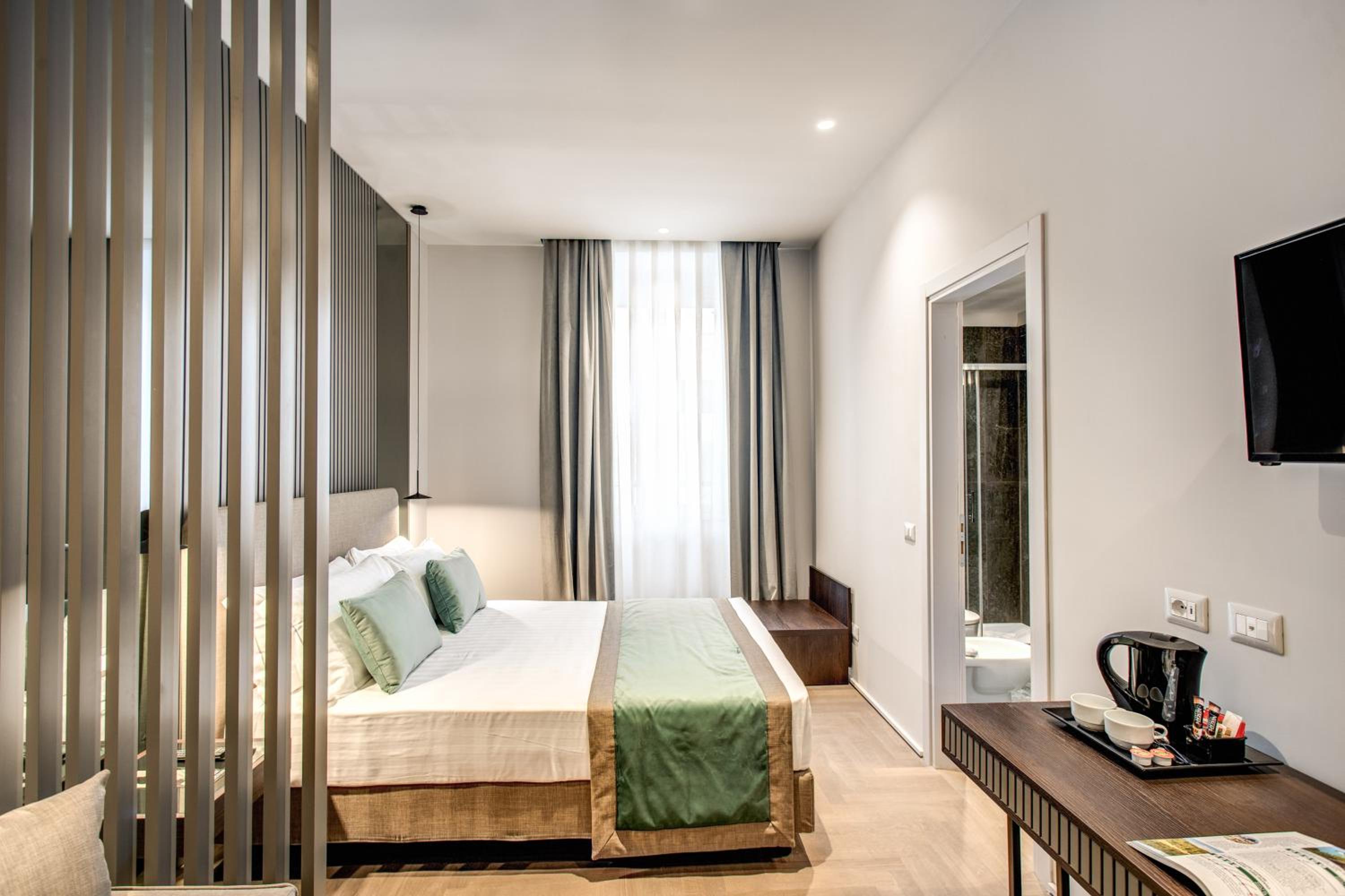 Junior Suite thumbnail 6