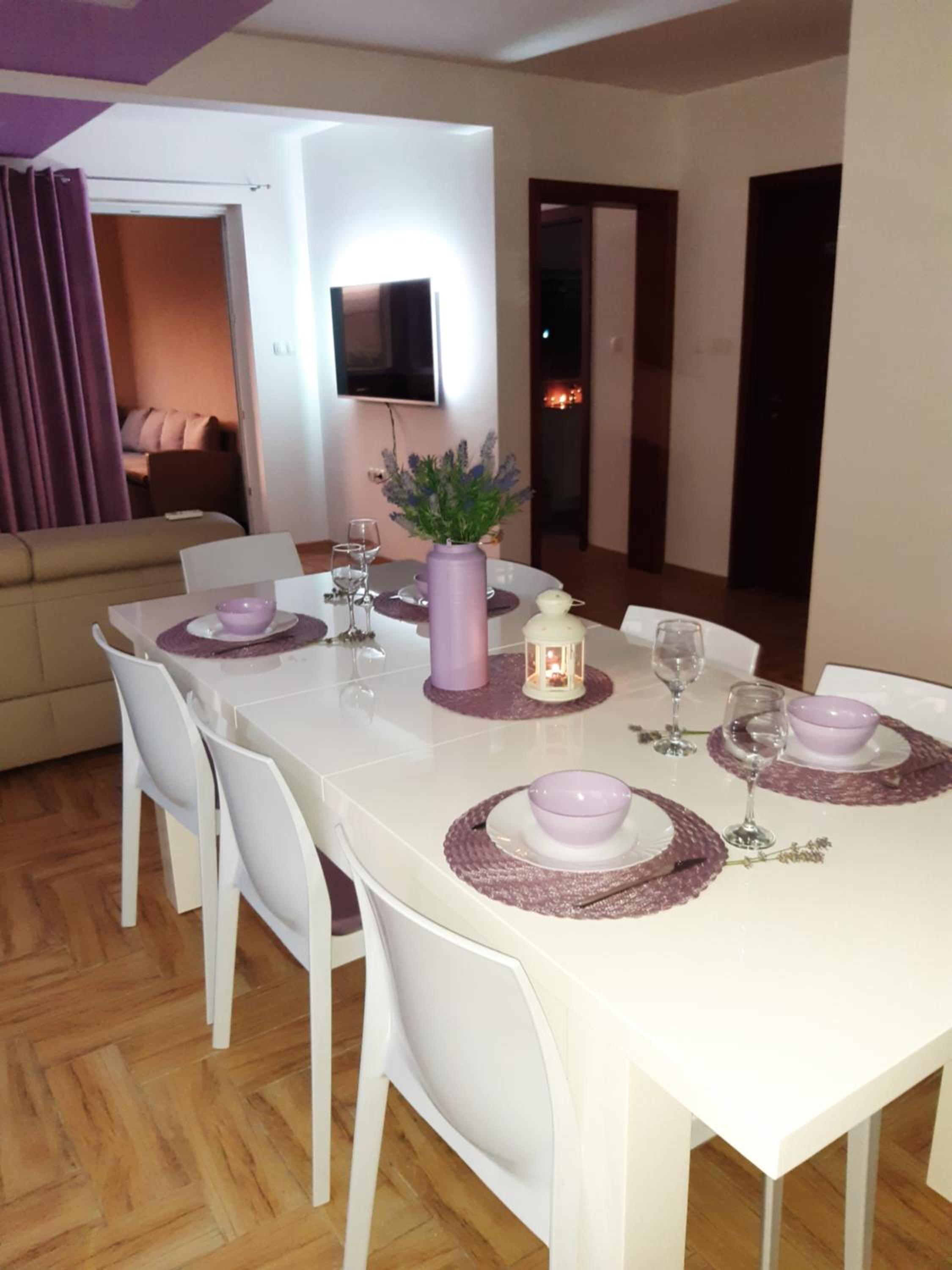 Apartment with Sea View - Photo 10