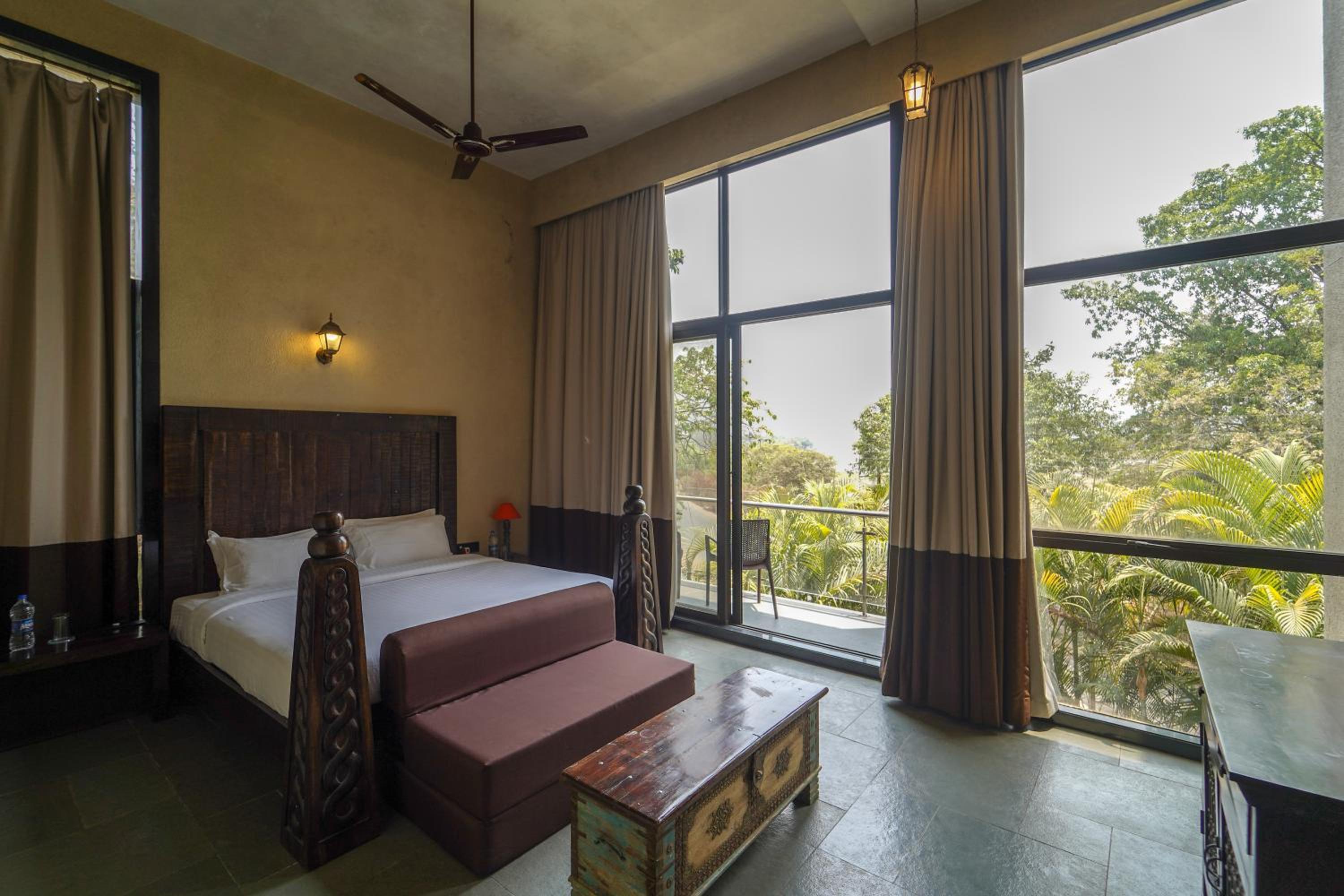 Premium Room with Balcony photo 2