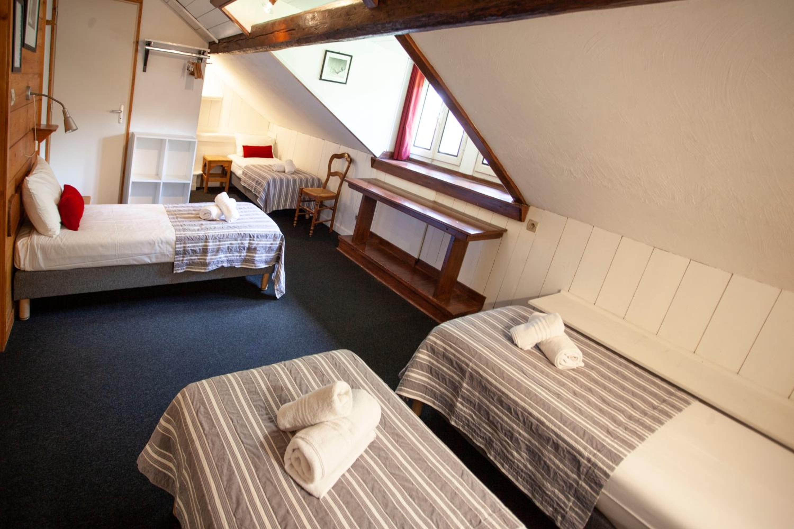 Quadruple Room with Mountain View