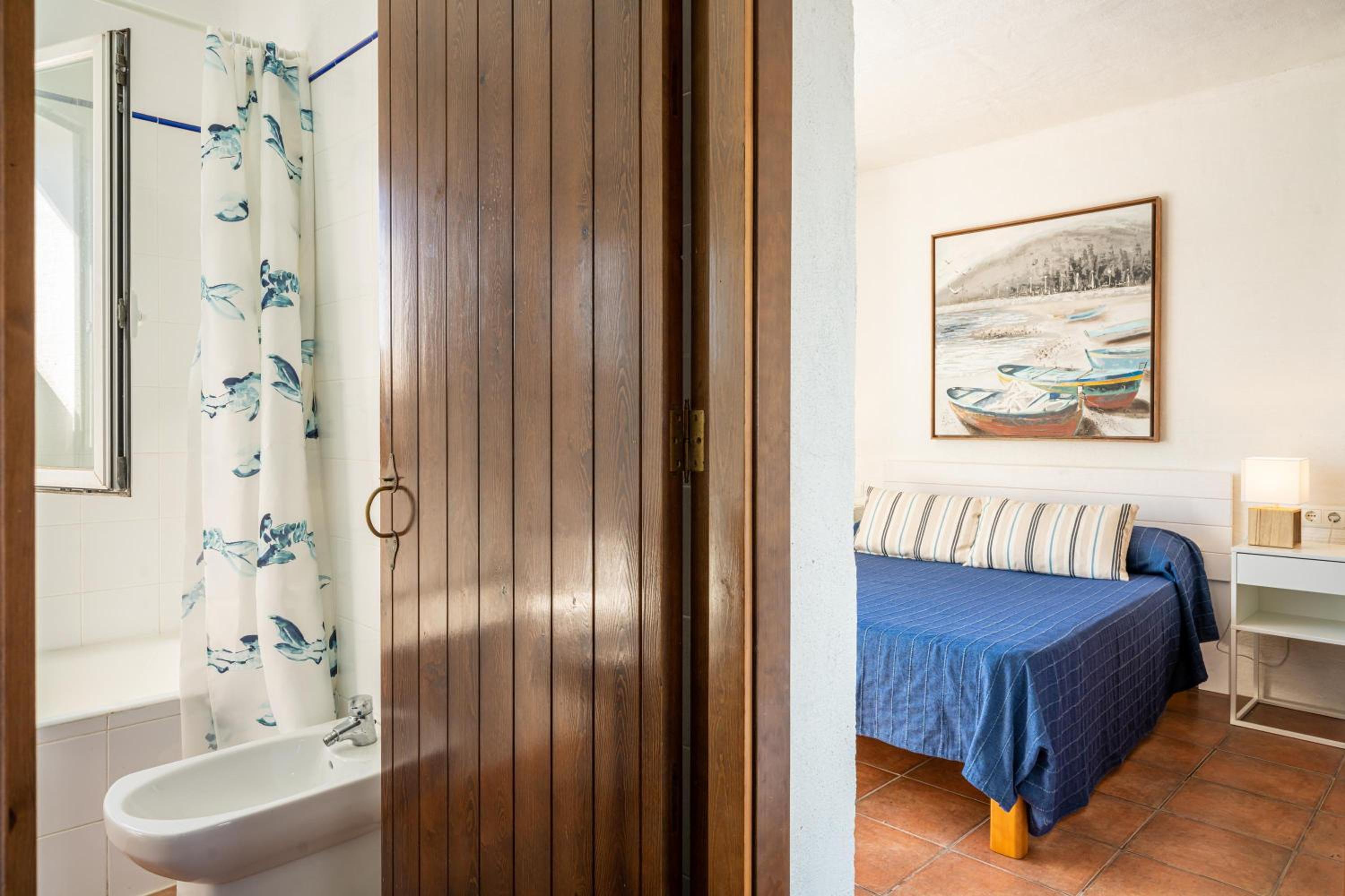 Villa with Sea View - Photo 15