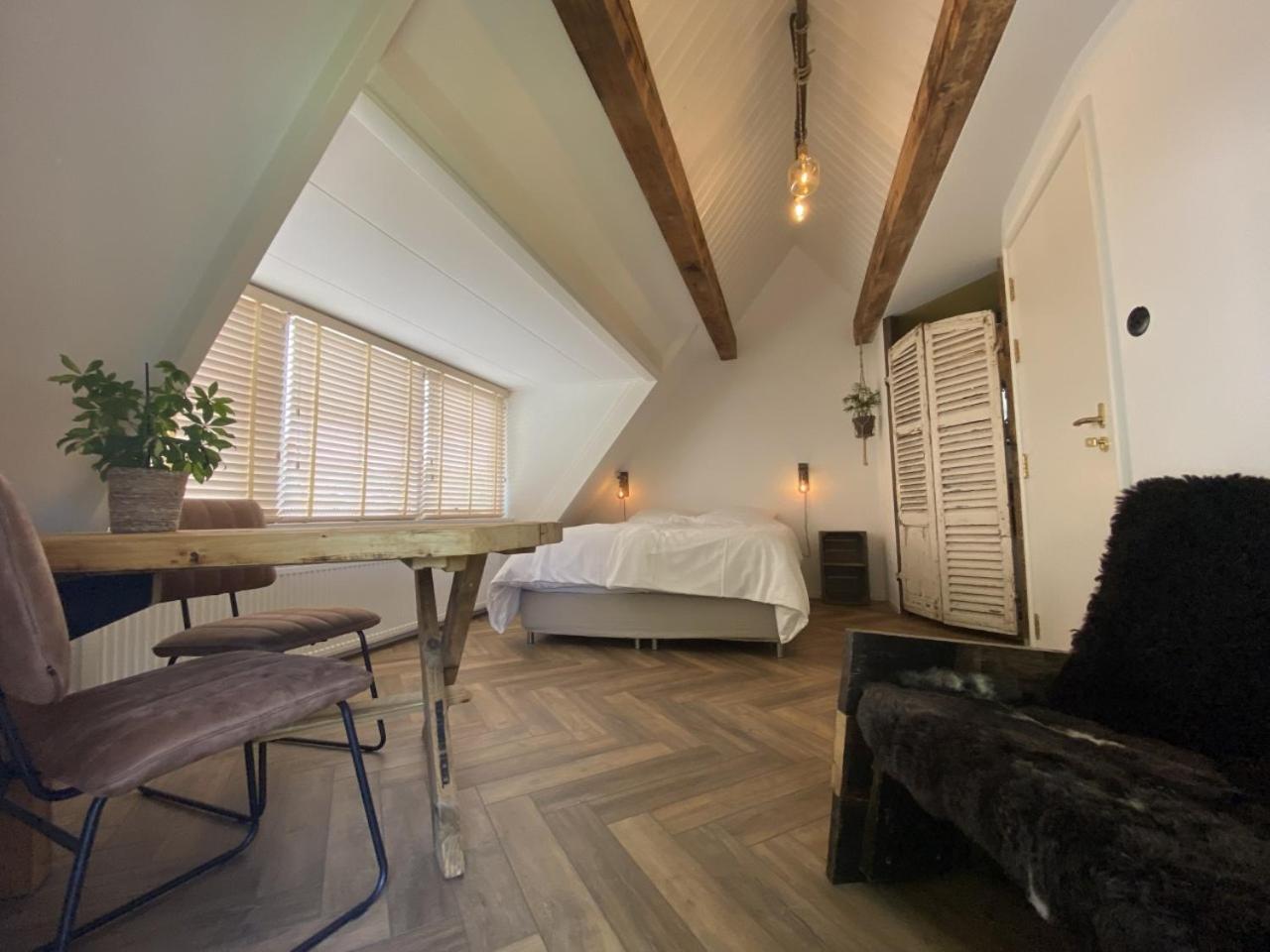 Deluxe Double Room photo 2