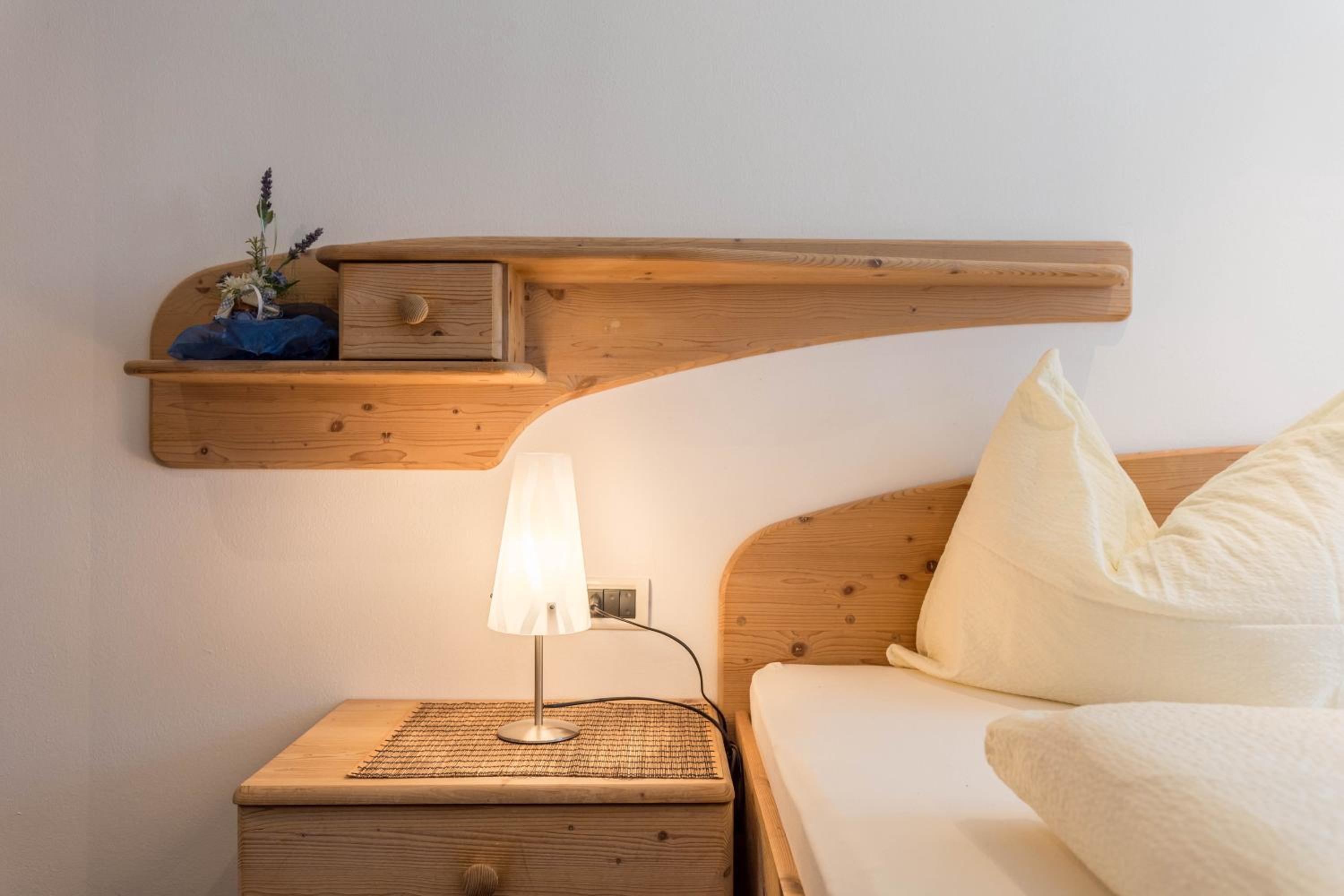 One-Bedroom Apartment with Garden photo 2