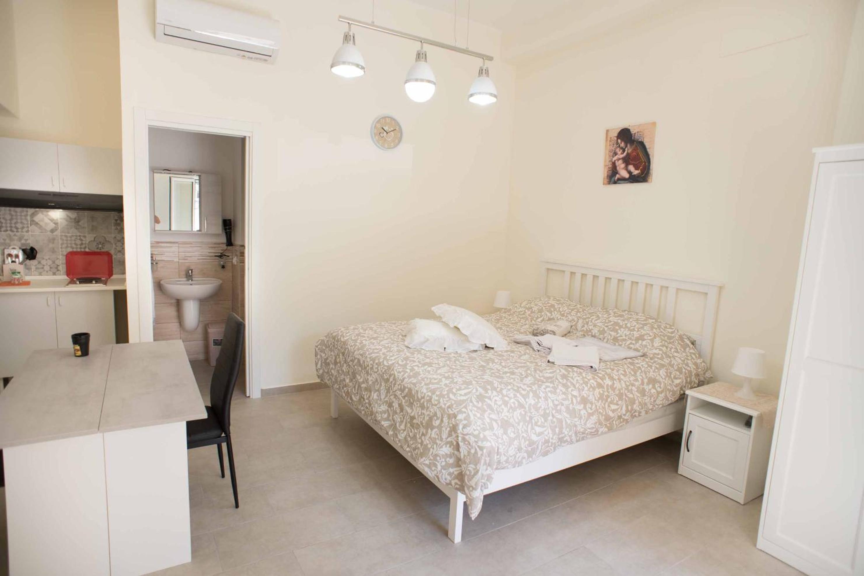 Triple Room - Photo 6